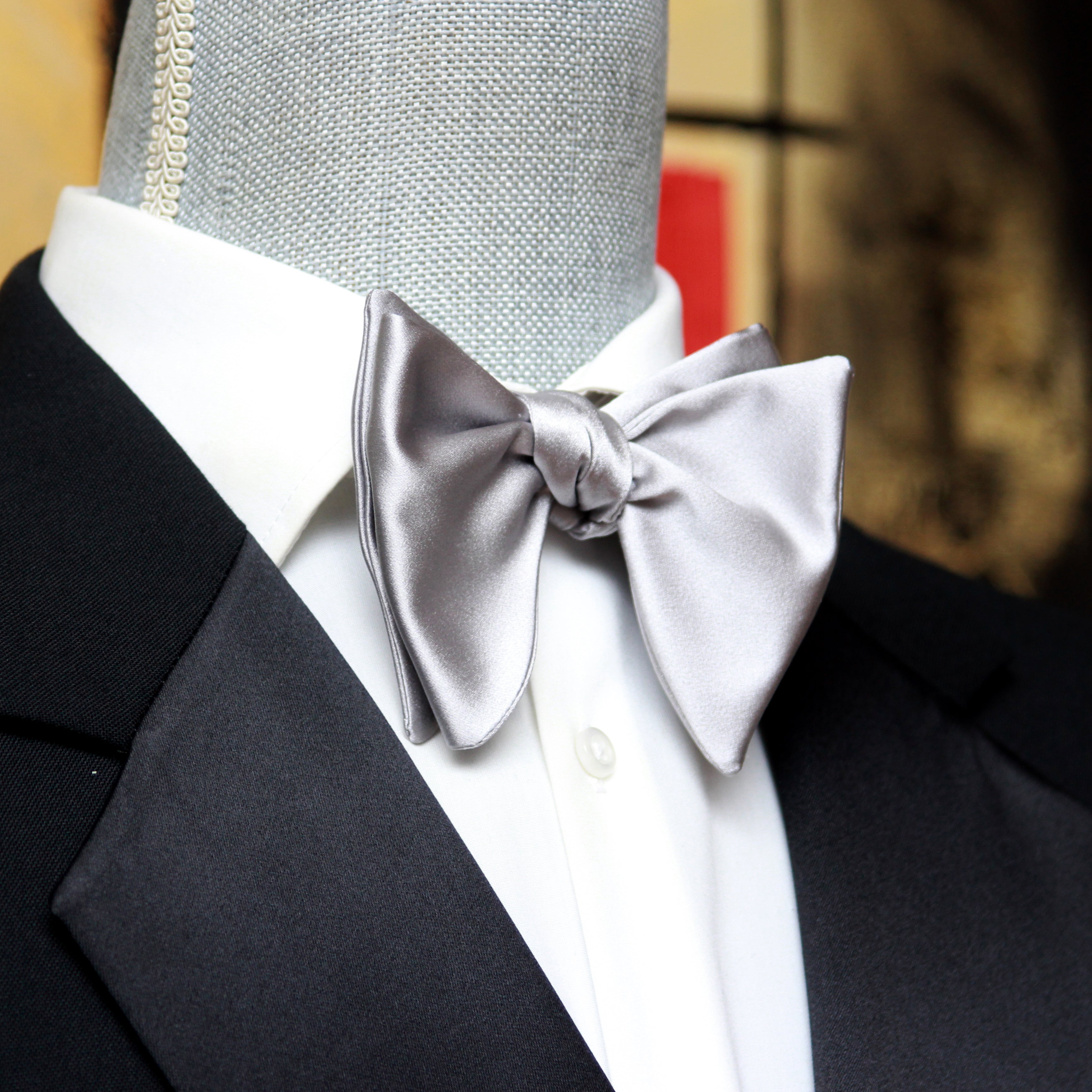 Big Butterfly Silver Silk Bow Tie