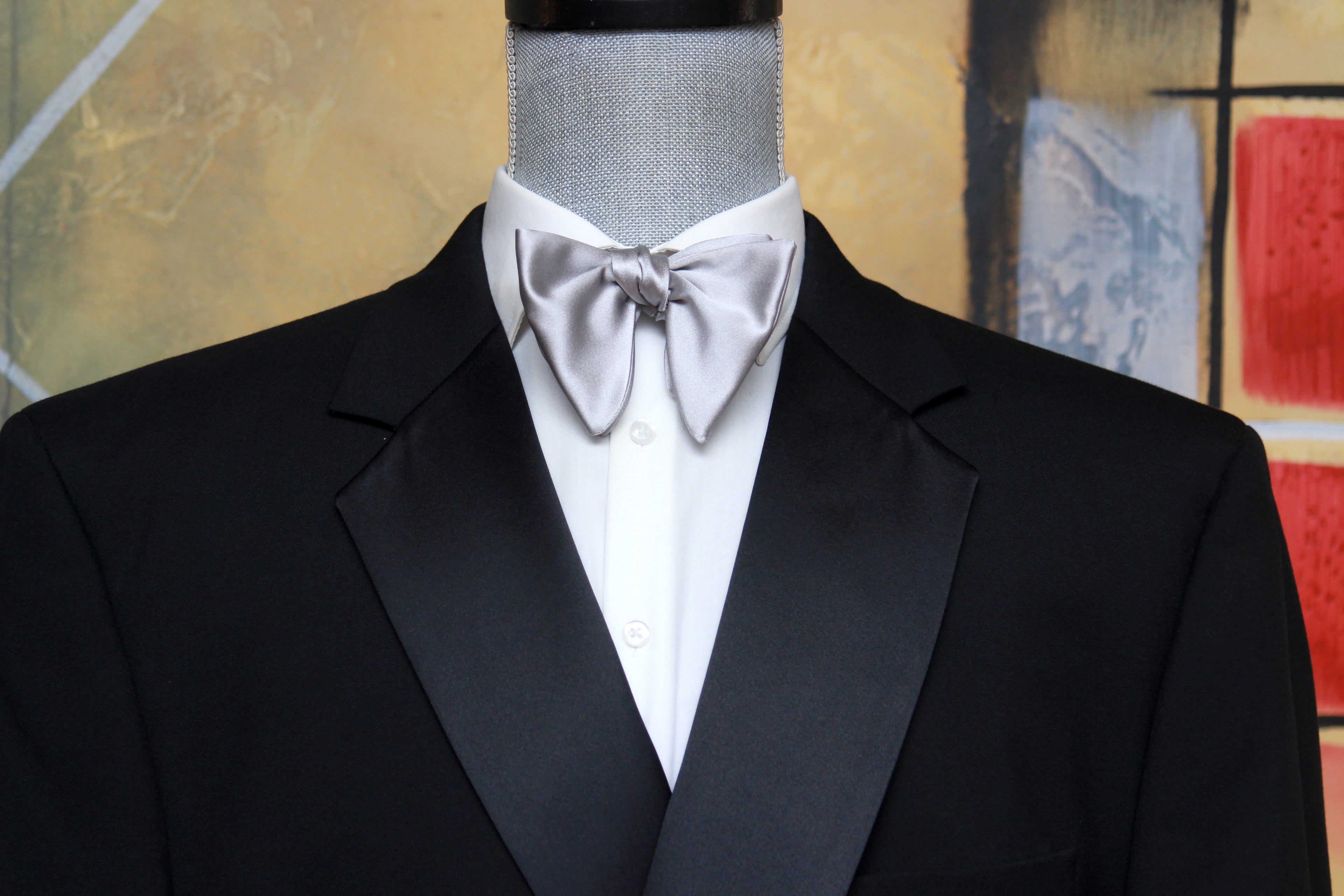 Big Butterfly Silver Silk Bow Tie