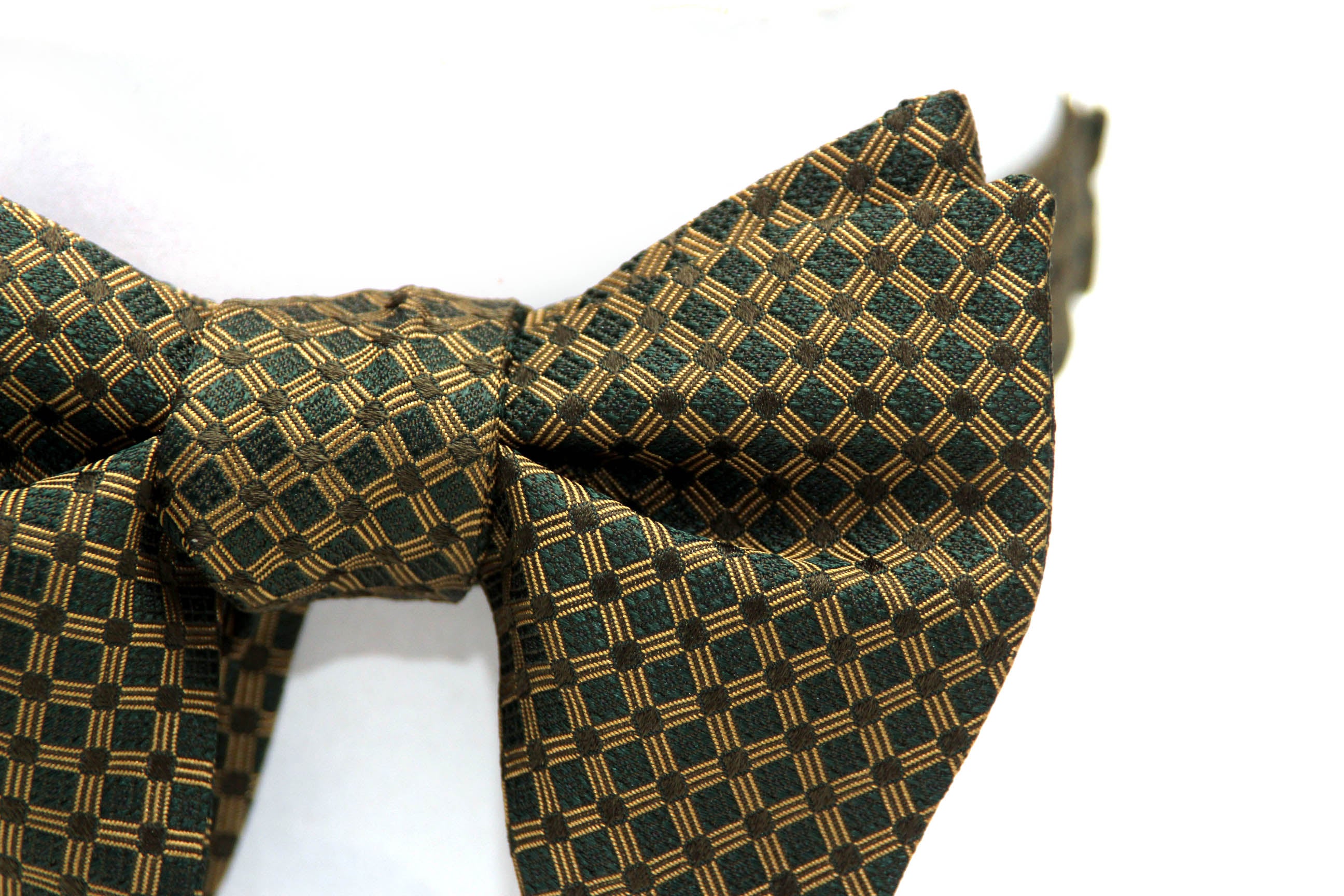 Big Butterfly Gold Emerald Green Silk Self tied Bow Tie
