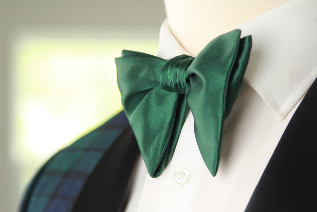 Emerald Green Silk Large Butterfly Self-Tie Bow Tie | Camellucci