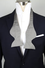Load image into Gallery viewer, Grey Big Butterfly Silk Bow Tie
