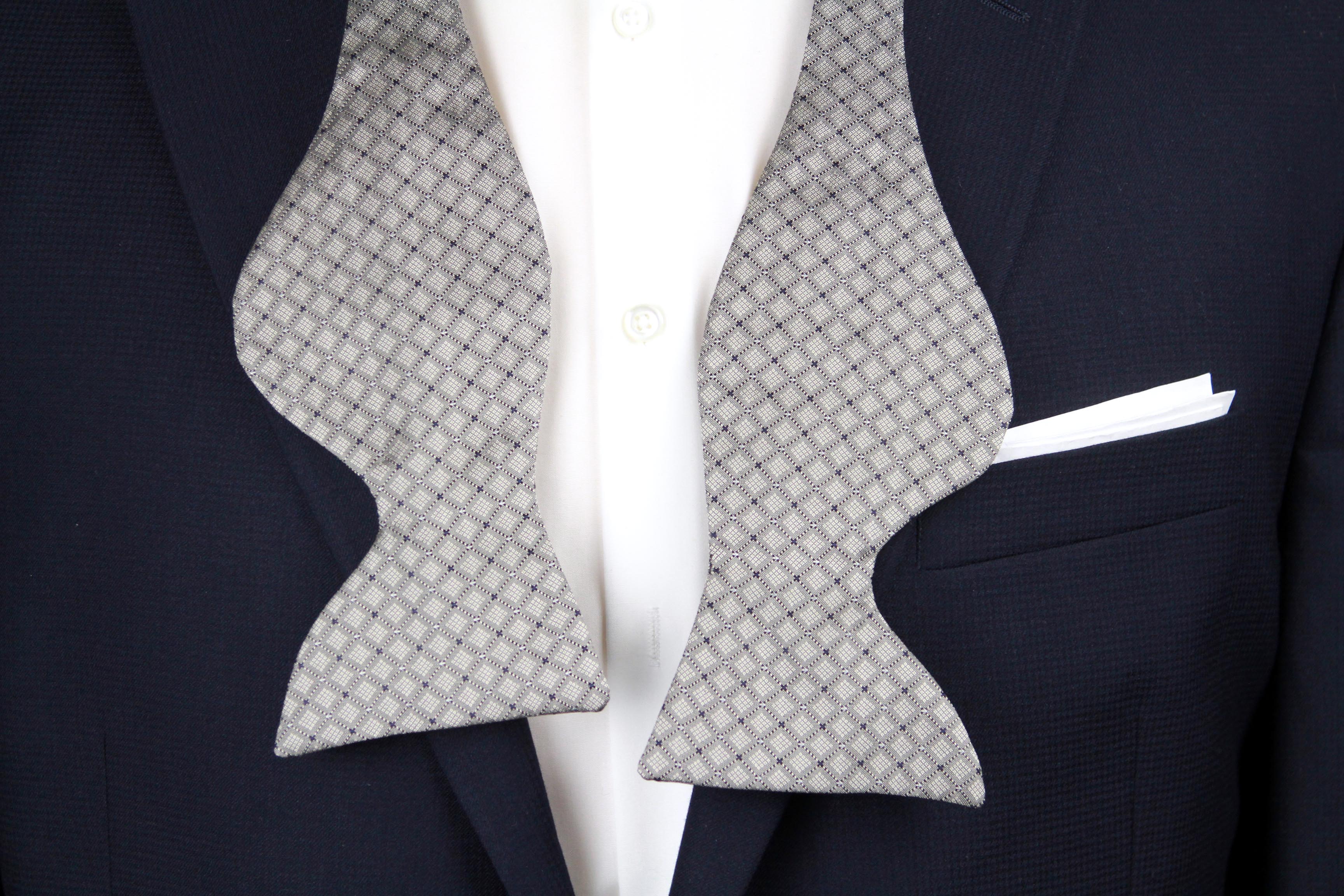 Grey Big Butterfly Silk Bow Tie