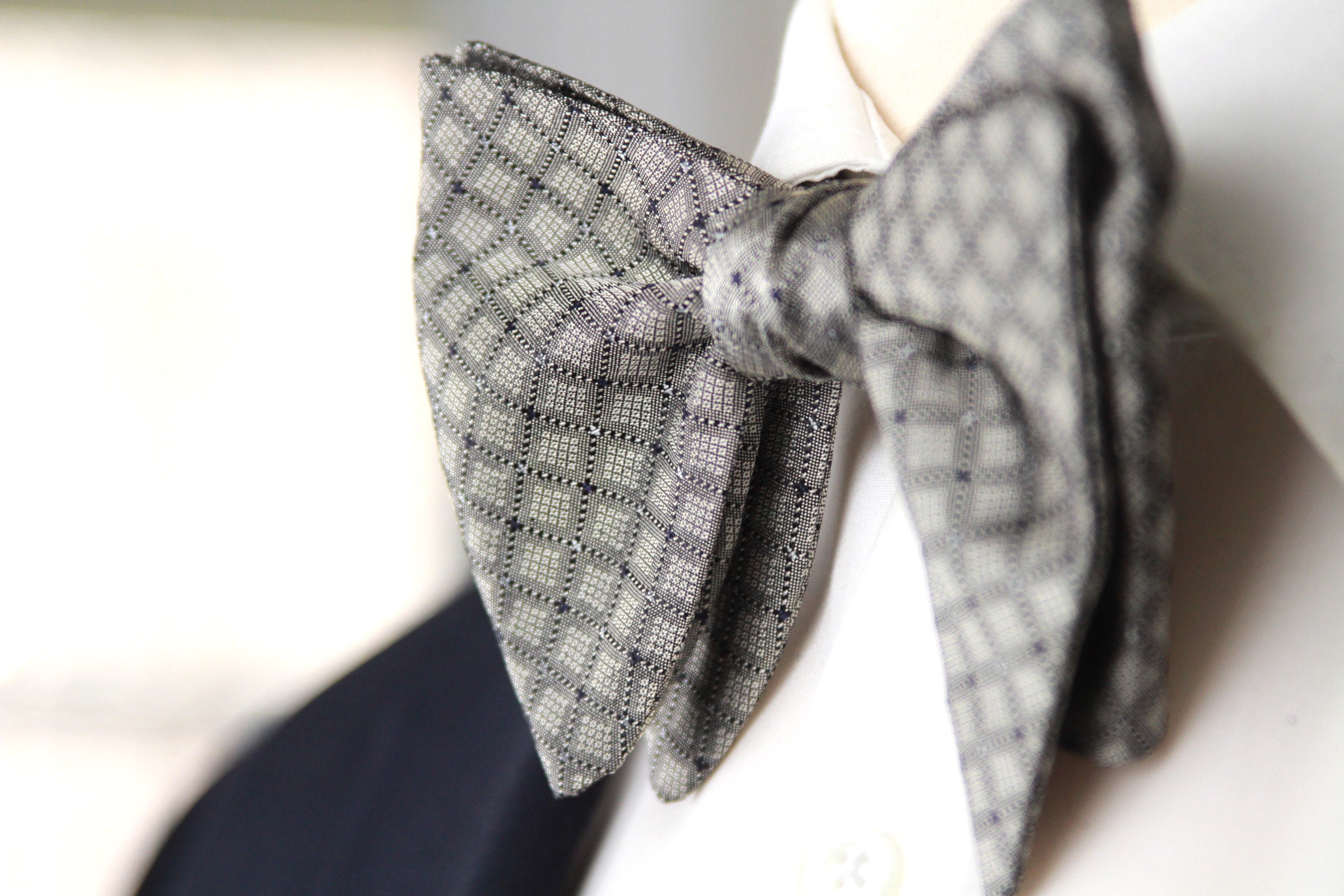 Grey Big Butterfly Silk Bow Tie