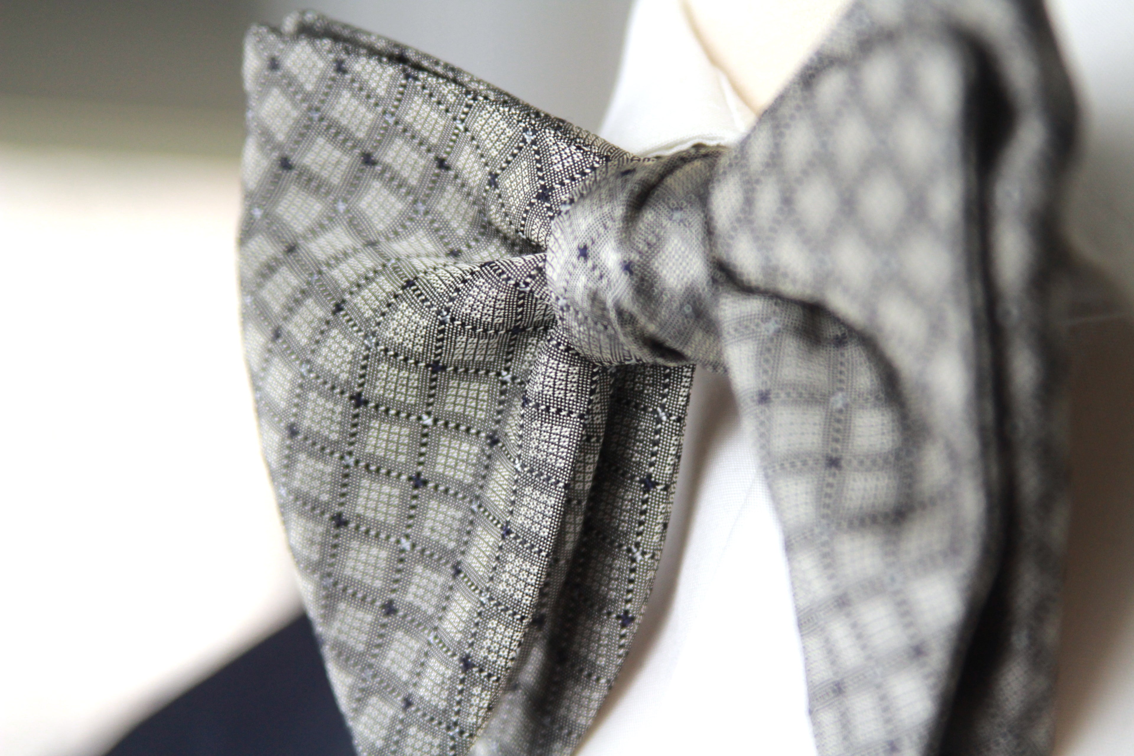 Grey Big Butterfly Silk Bow Tie