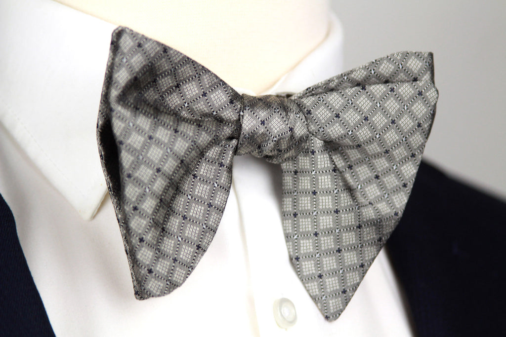 Grey Big Butterfly Silk Bow Tie