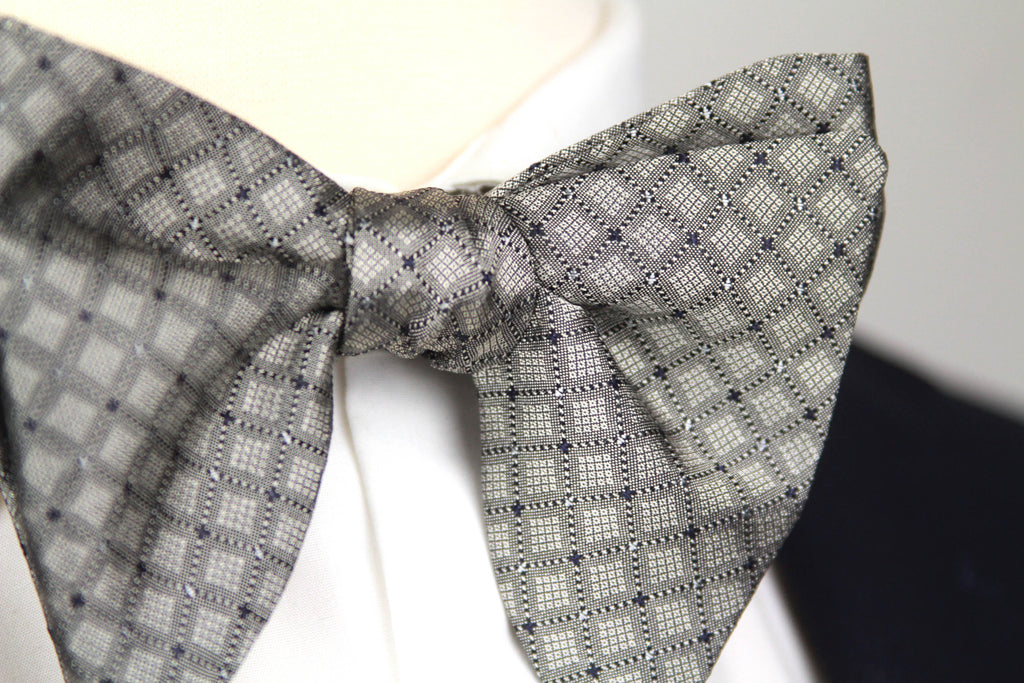 Grey Big Butterfly Silk Bow Tie