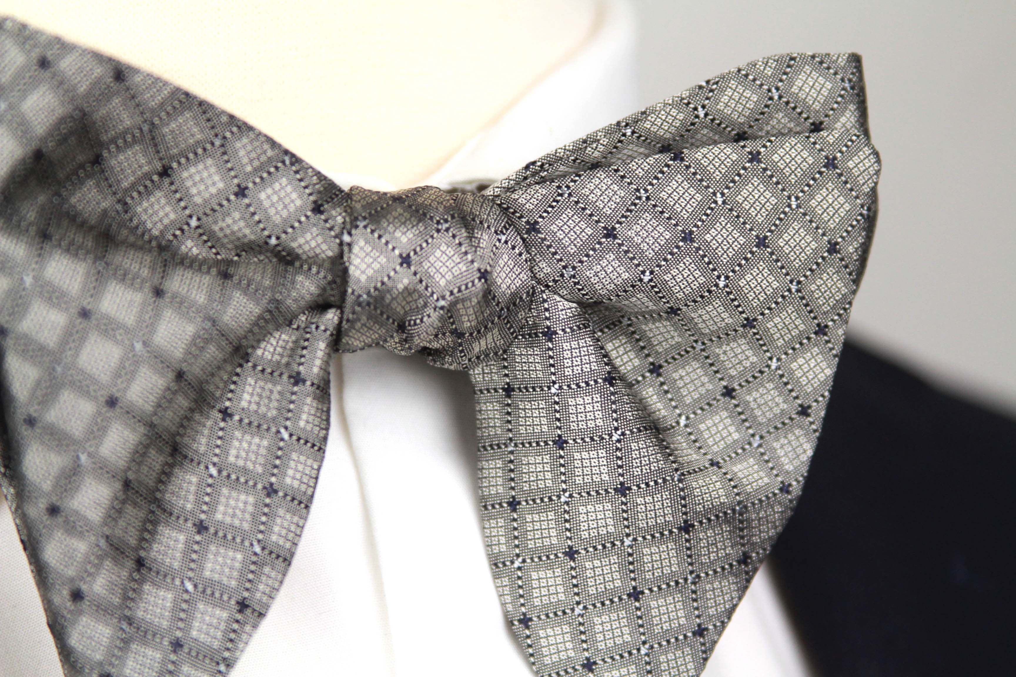 Grey Big Butterfly Silk Bow Tie