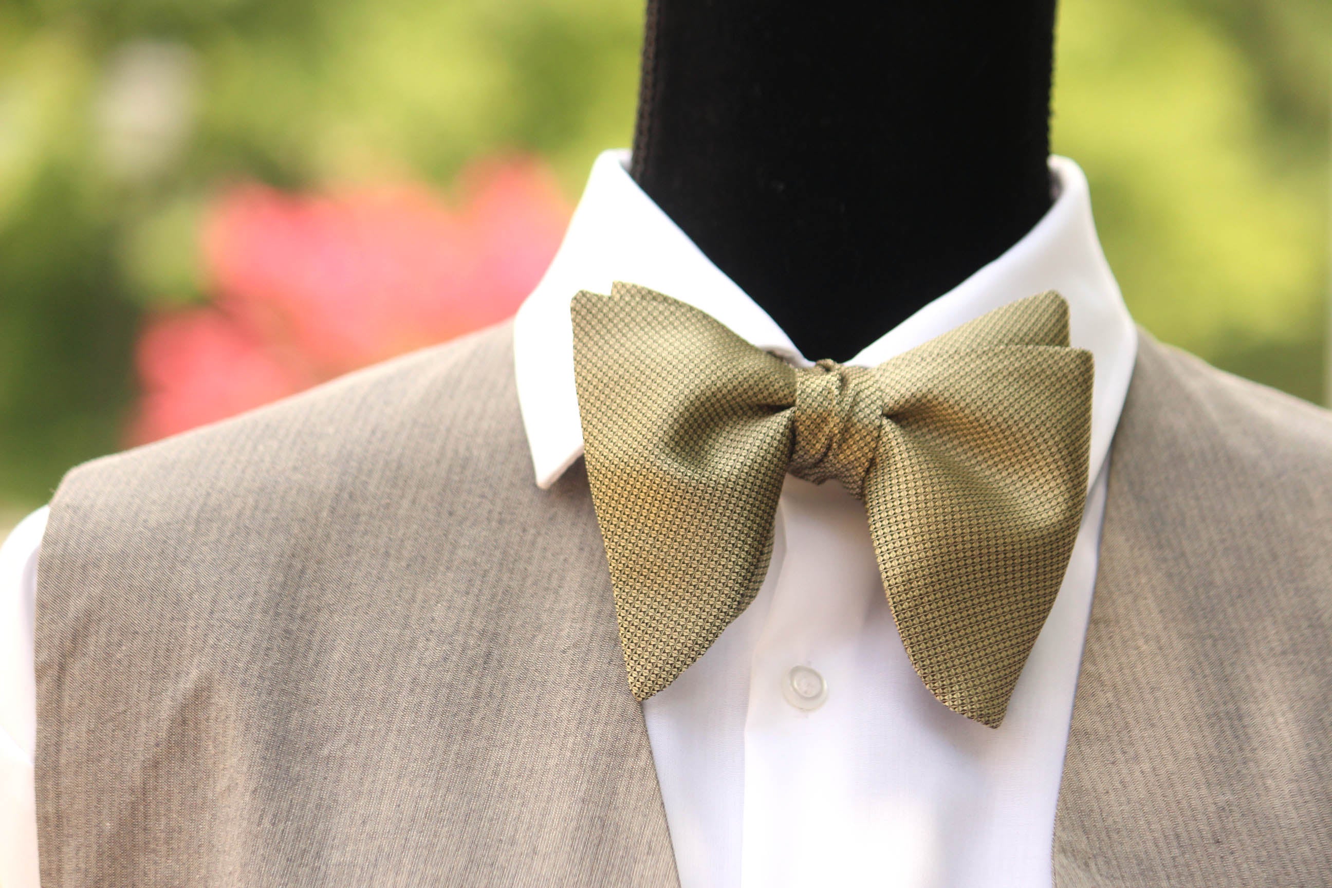 Big Butterfly Gold Bronze Ornament Silk Bow Tie