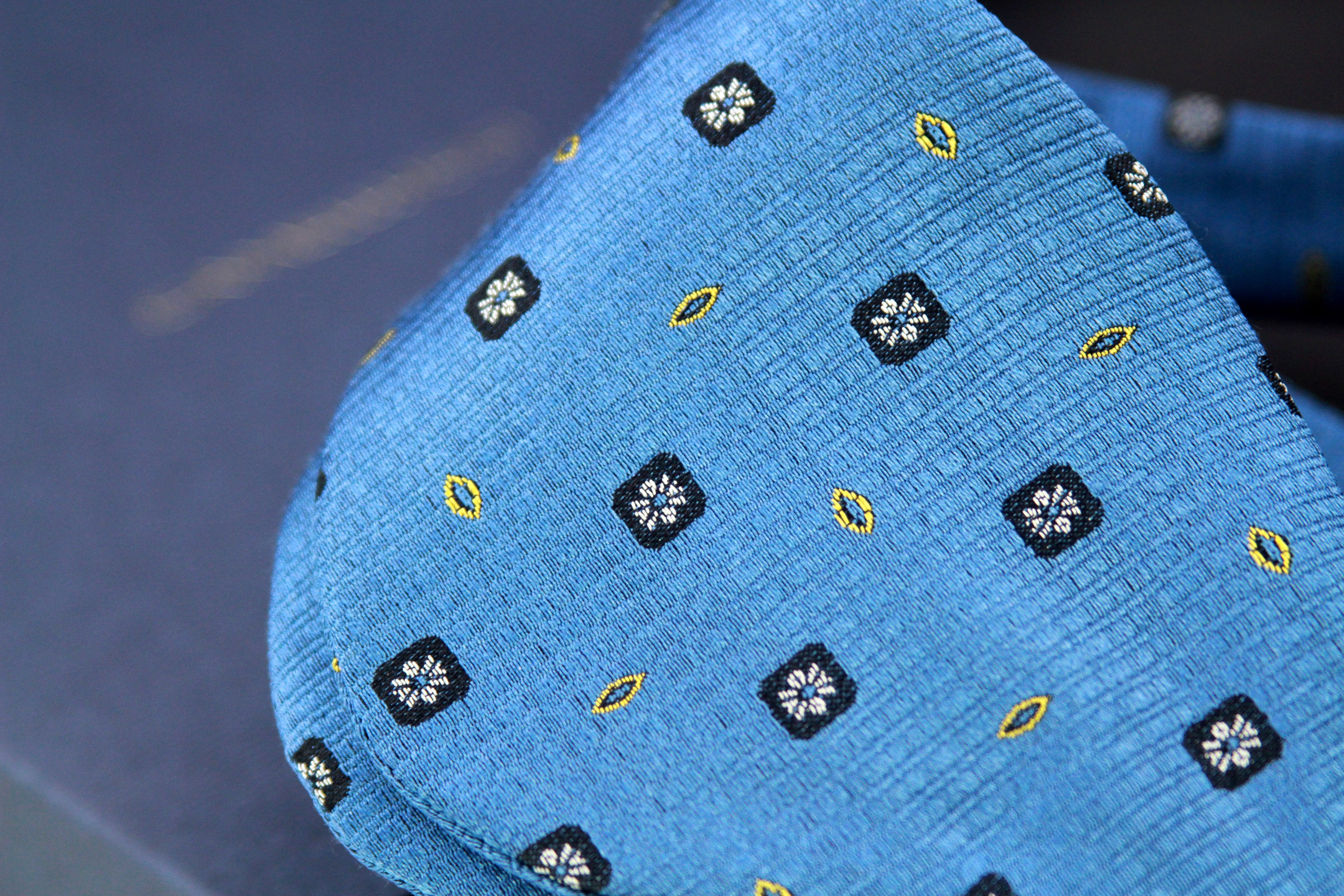 Big Butterfly Blue Ornament Silk Bow Tie