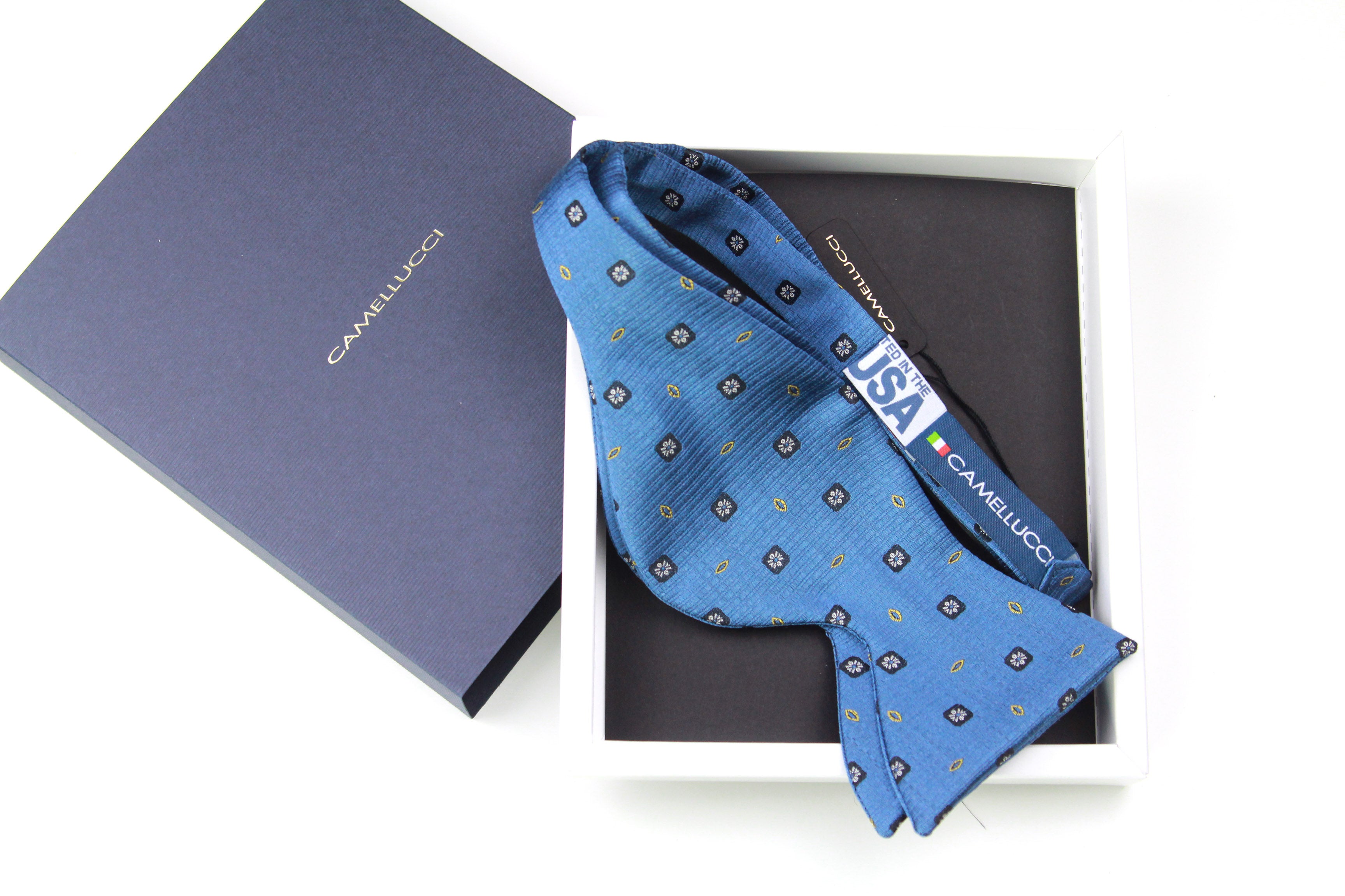 Big Butterfly Blue Ornament Silk Bow Tie
