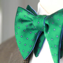 Load image into Gallery viewer, Big Butterfly Reversible Green Geometric ornament Blue Striped Silk Bow Tie

