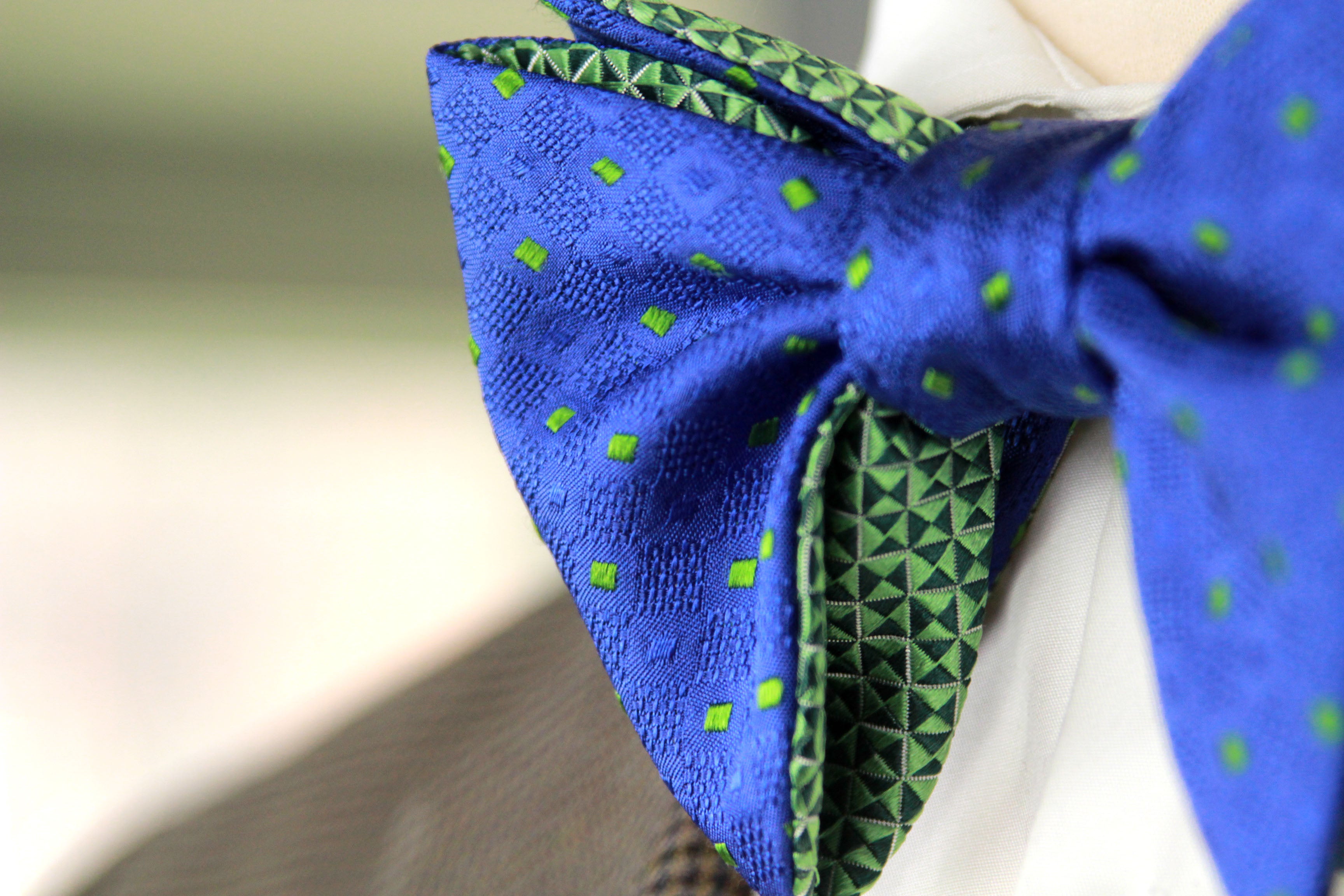 Big Butterfly Green Blue Silk Bow Tie
