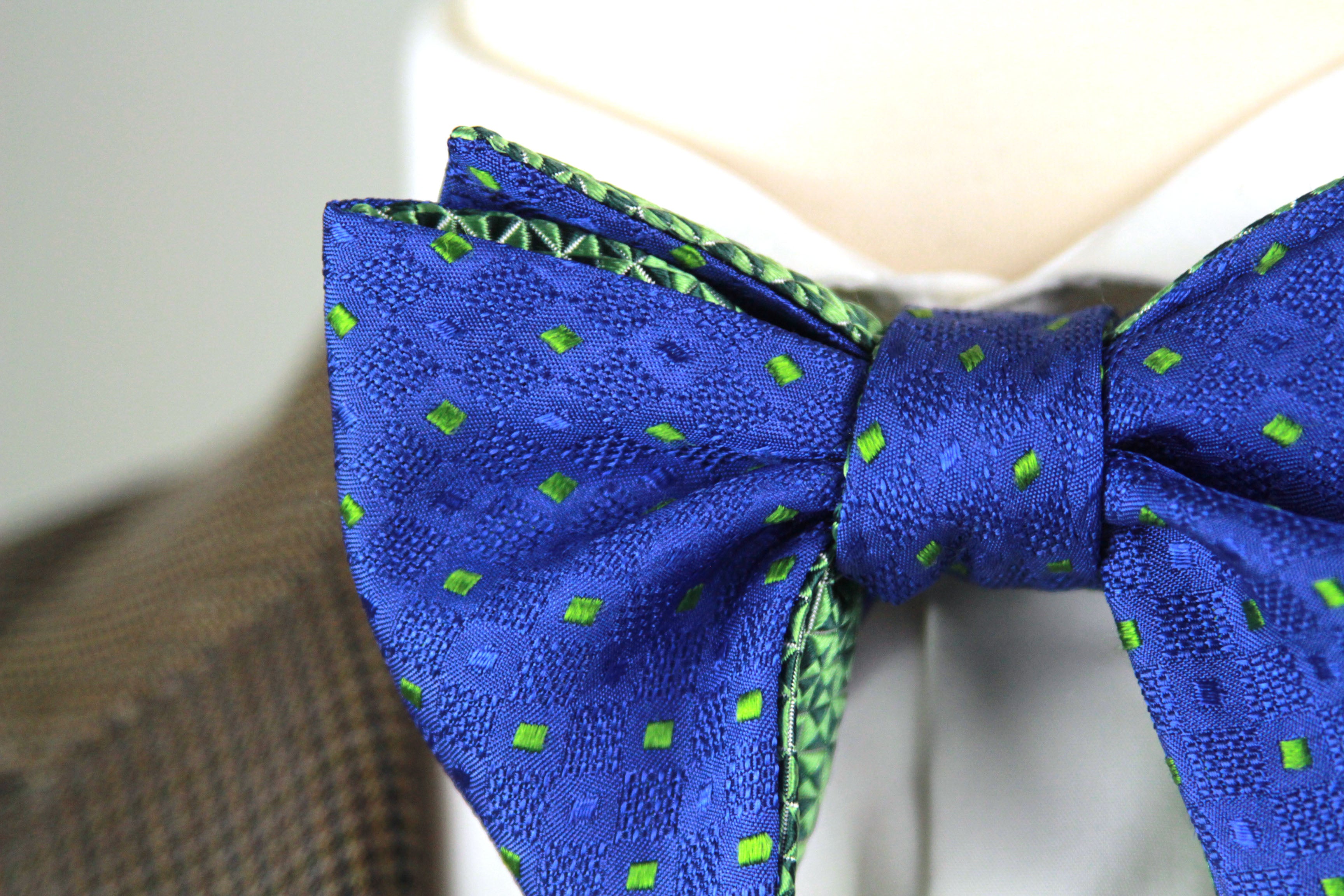 Big Butterfly Green Blue Silk Bow Tie