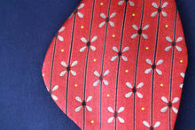 Load image into Gallery viewer, Large Self-tied Red Bow Tie

