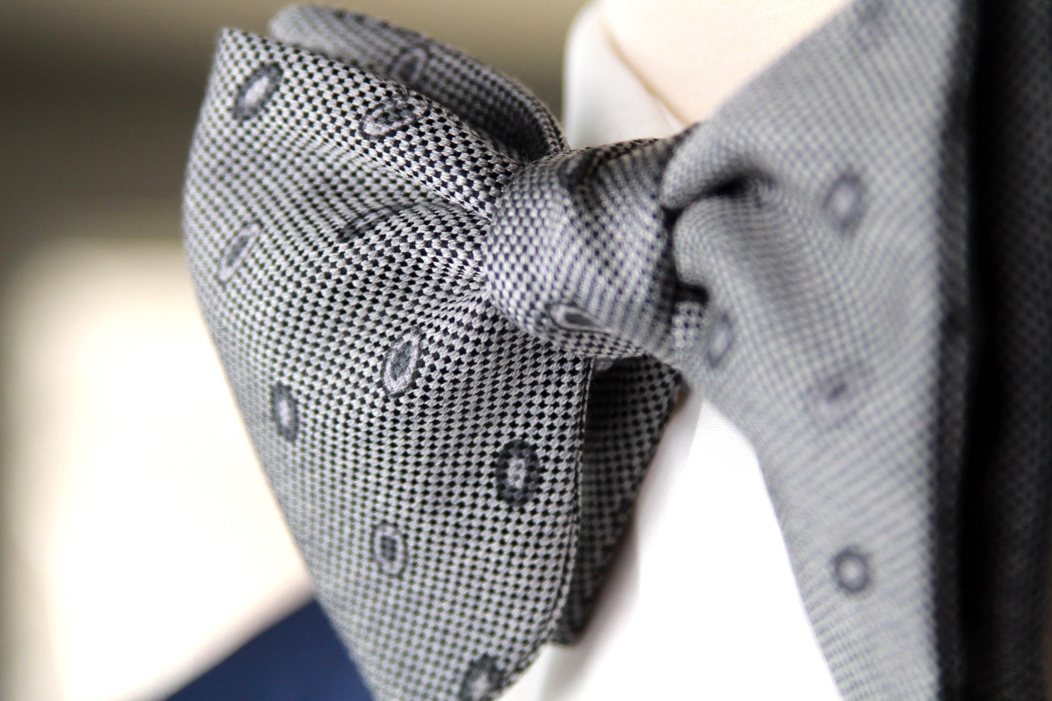 Big Butterfly Grey Ornament Silk Bow Tie