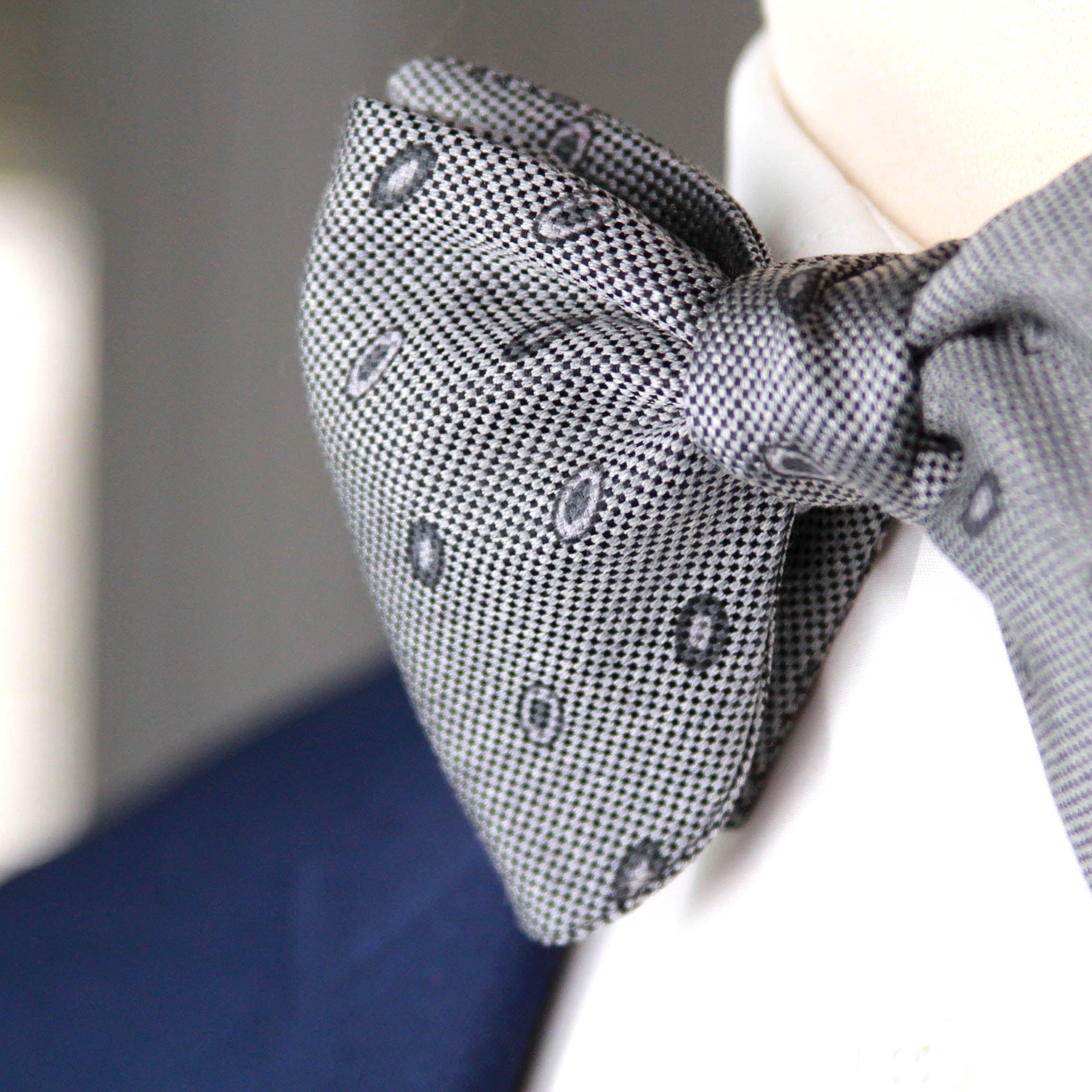 Big Butterfly Grey Ornament Silk Bow Tie