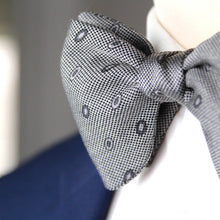 Load image into Gallery viewer, Big Butterfly Grey Ornament Silk Bow Tie
