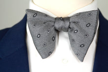 Load image into Gallery viewer, Big Butterfly Grey Ornament Silk Bow Tie
