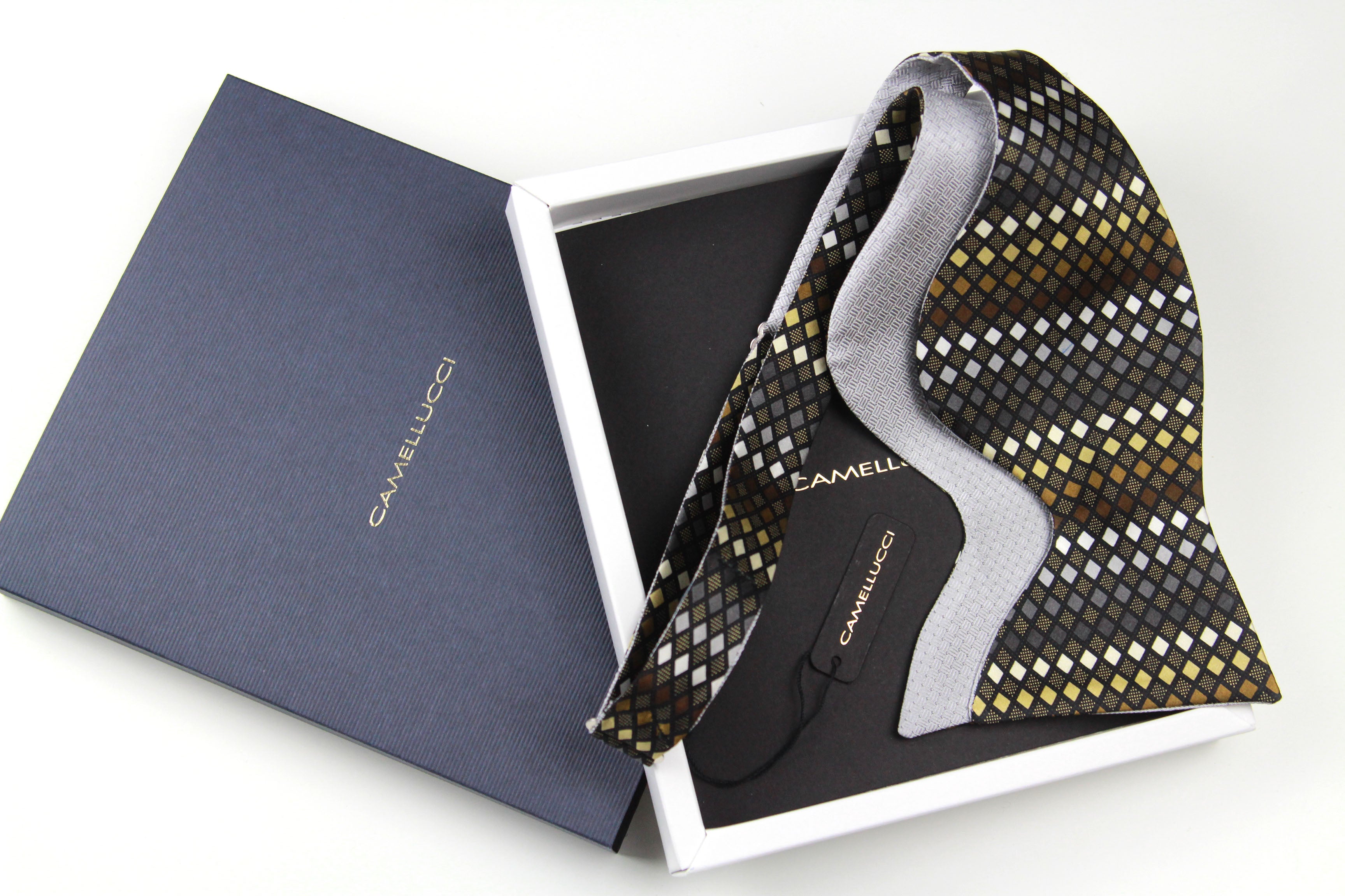 Large men's Bow tie