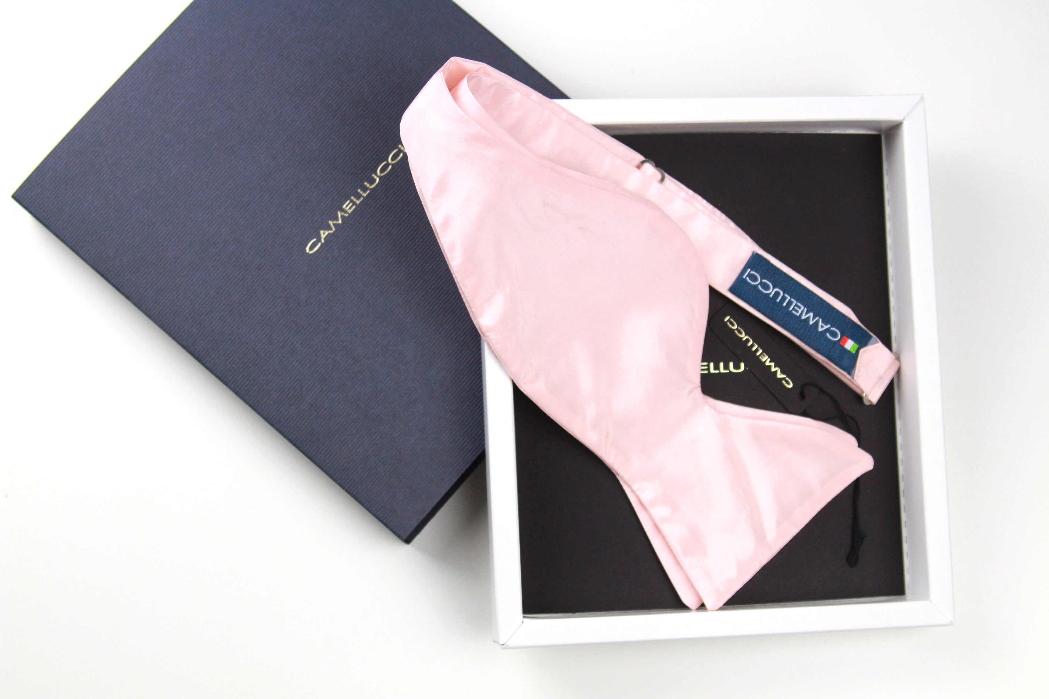 Big Butterfly Silk Bow Tie Rose S703