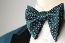 Load image into Gallery viewer, Forest Green Big Butterfly Silk Bow Tie

