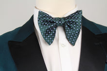 Load image into Gallery viewer, Forest Green Big Butterfly Silk Bow Tie
