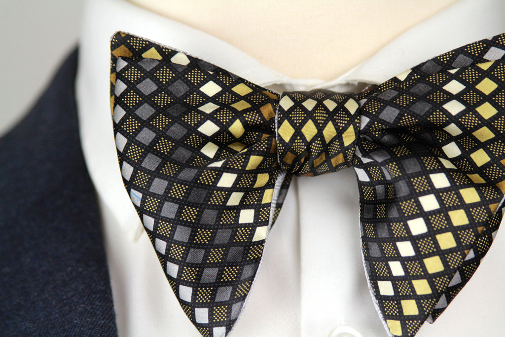 Large men's Bow tie