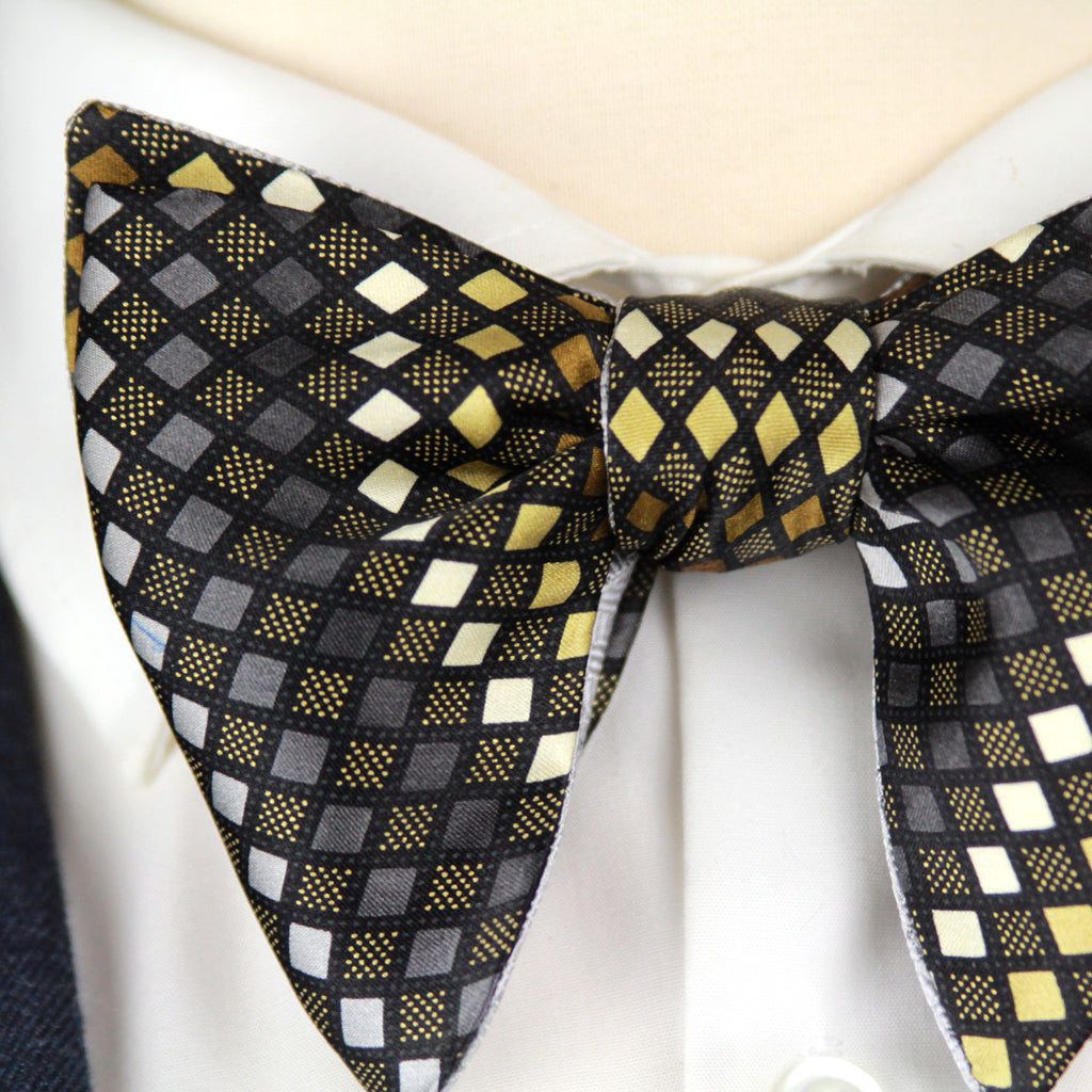 Large men's Bow tie