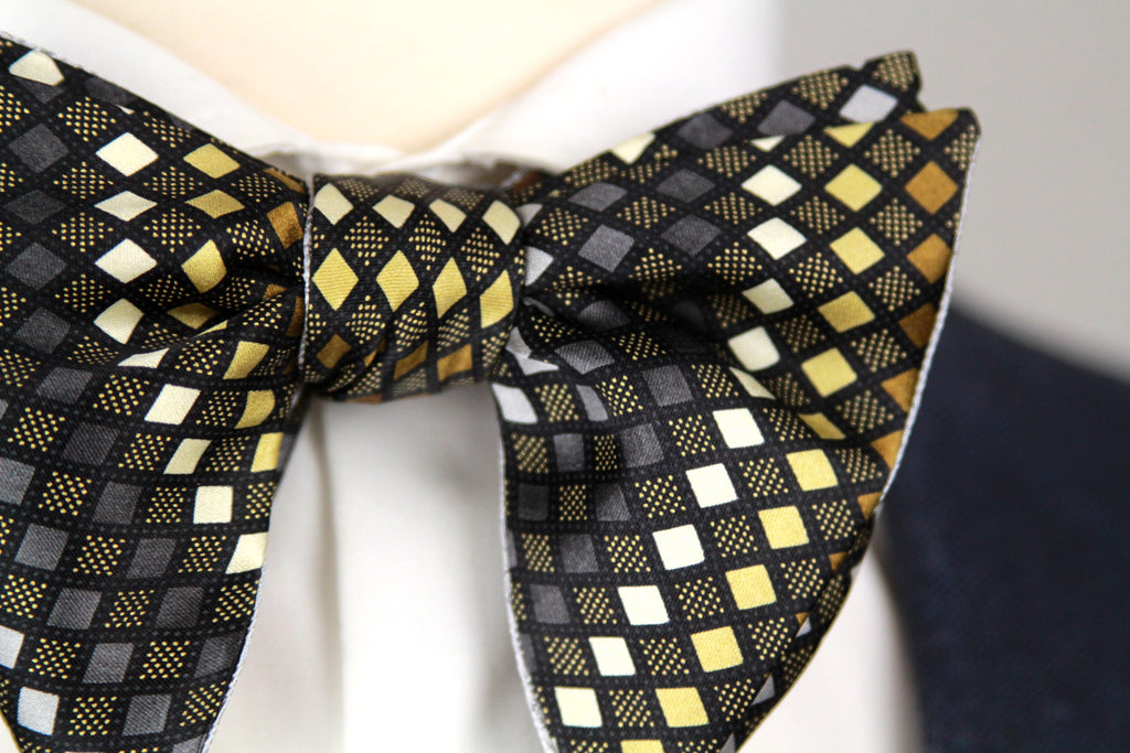 Large men's Bow tie