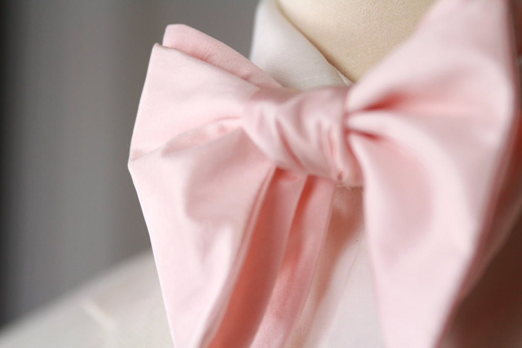 Big Butterfly Silk Bow Tie Rose S703