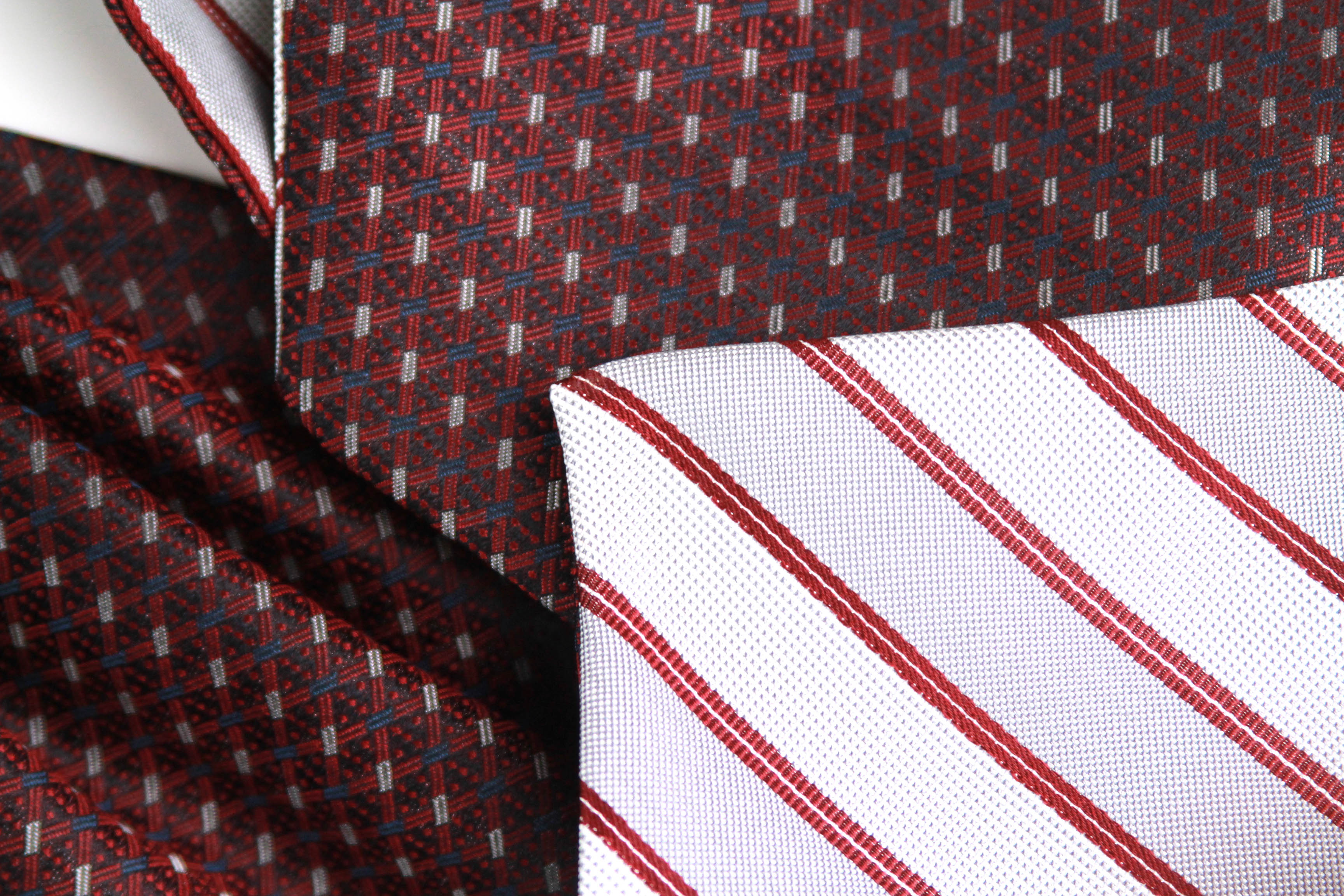 Reversible Silk striped geometrical ornament Ascot Burgundy Maroon A123b