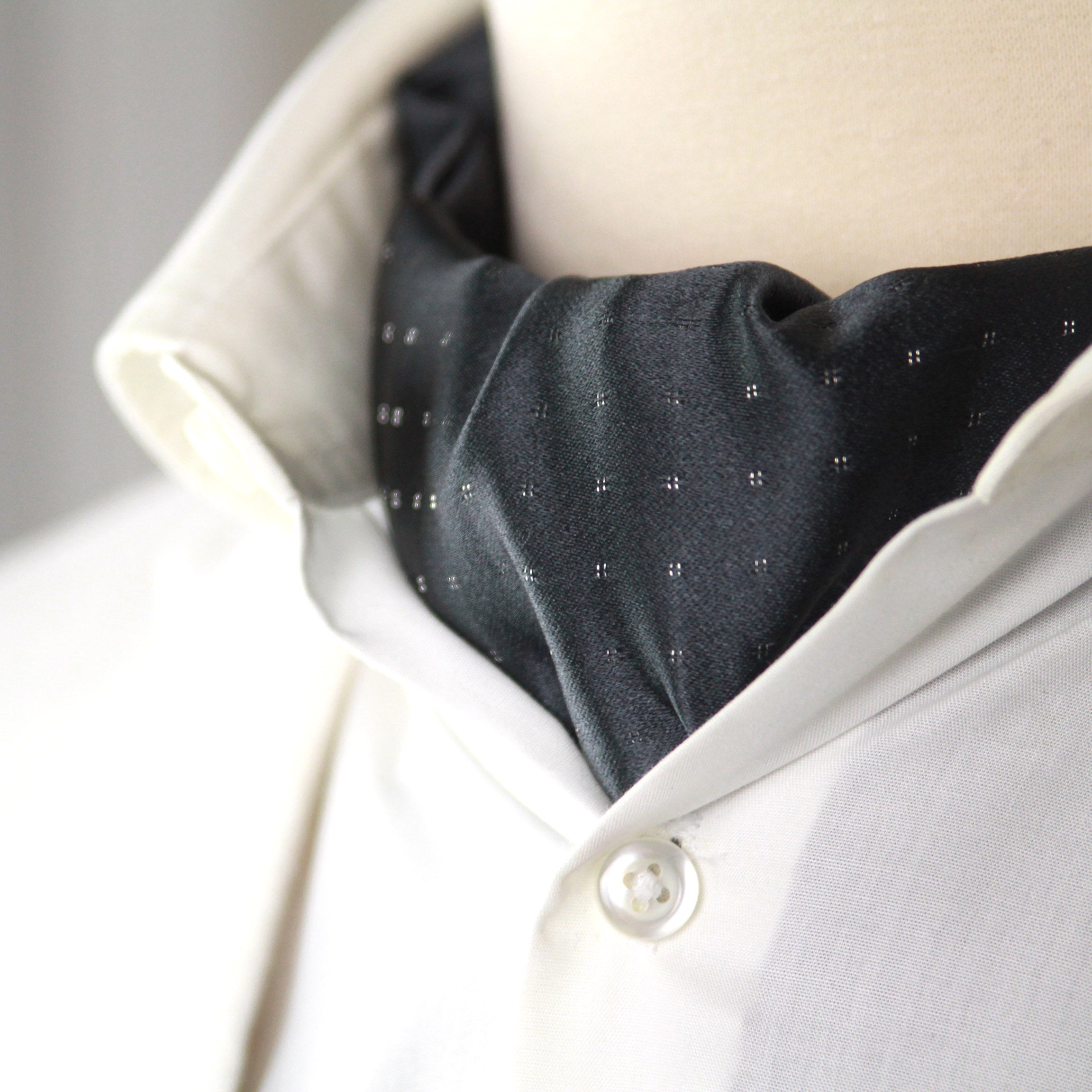 Silk Men's Ascot Grey Geometrical ornament SKU: A213