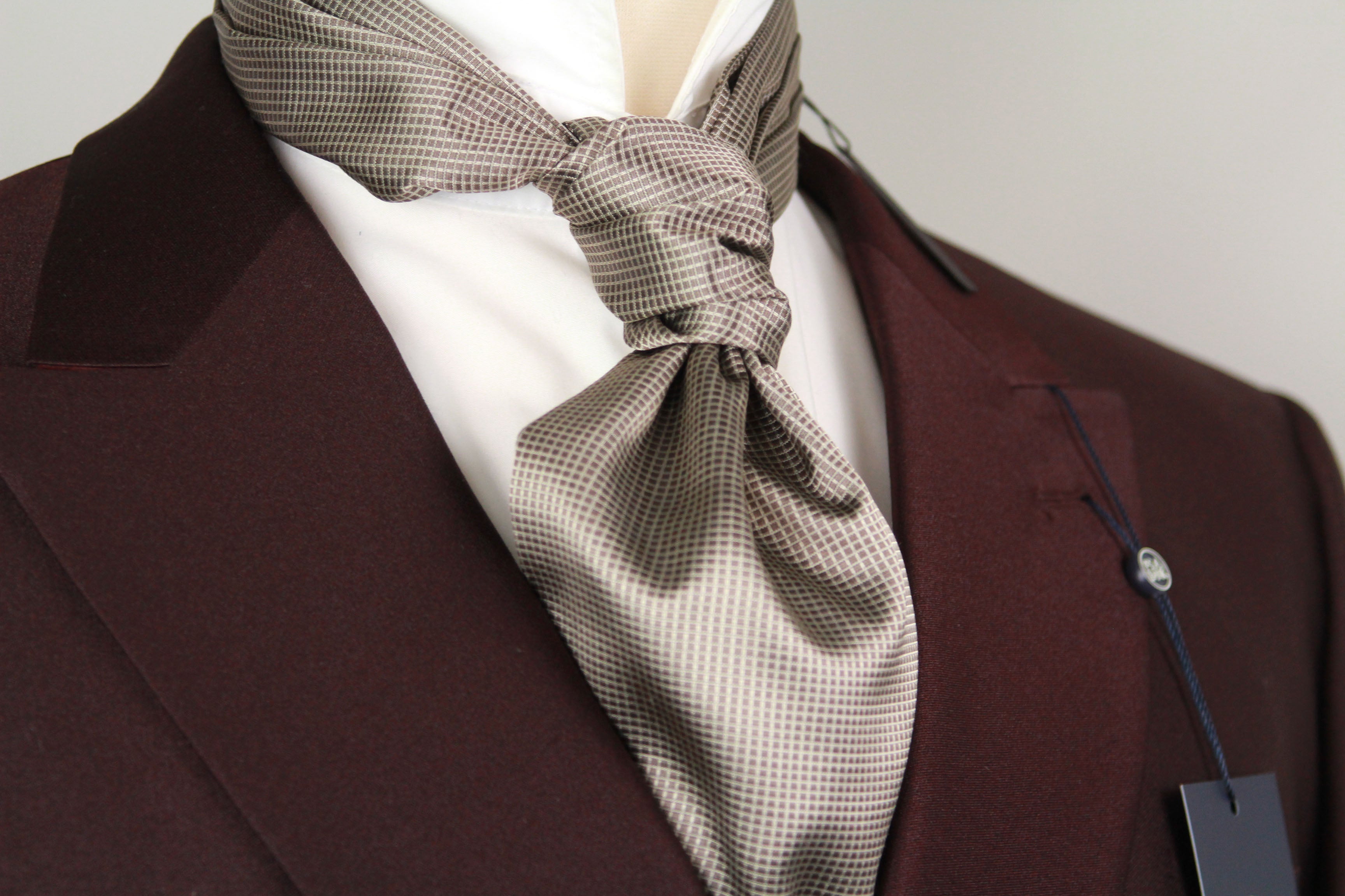 Silk Men's Ascot SKU: A214
