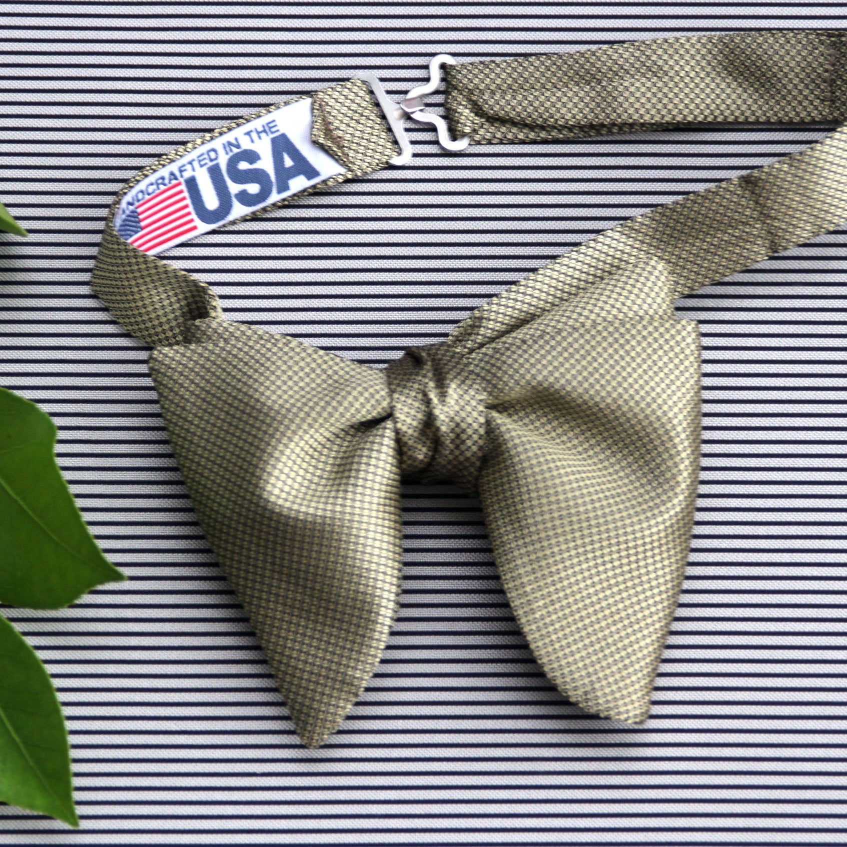 Big Butterfly Gold Bronze Ornament Silk Bow Tie