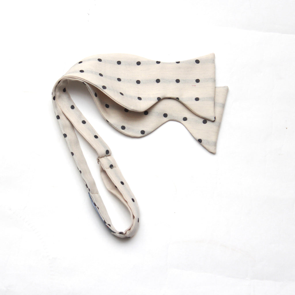 Big Butterfly Off white Polka Dot Silk Bow Tie