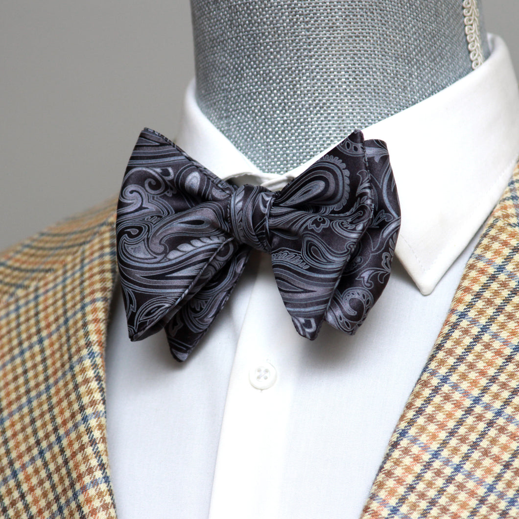 Compact Butterfly Bow tie