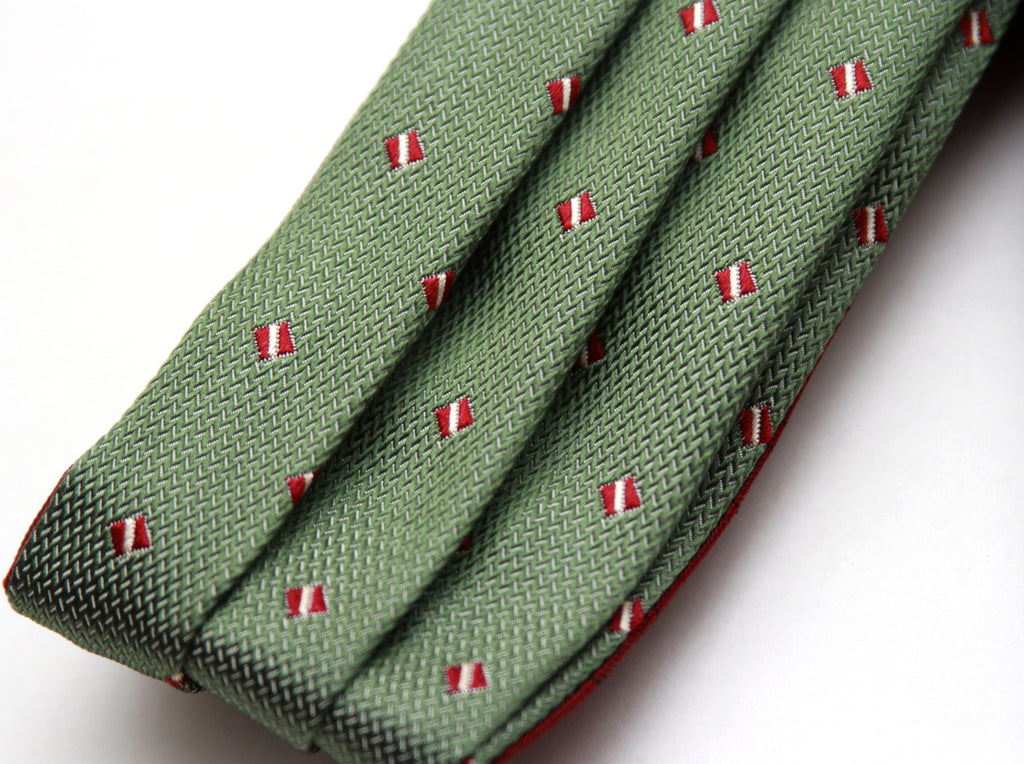 Green and Red Reversible Silk Ascot Cravat