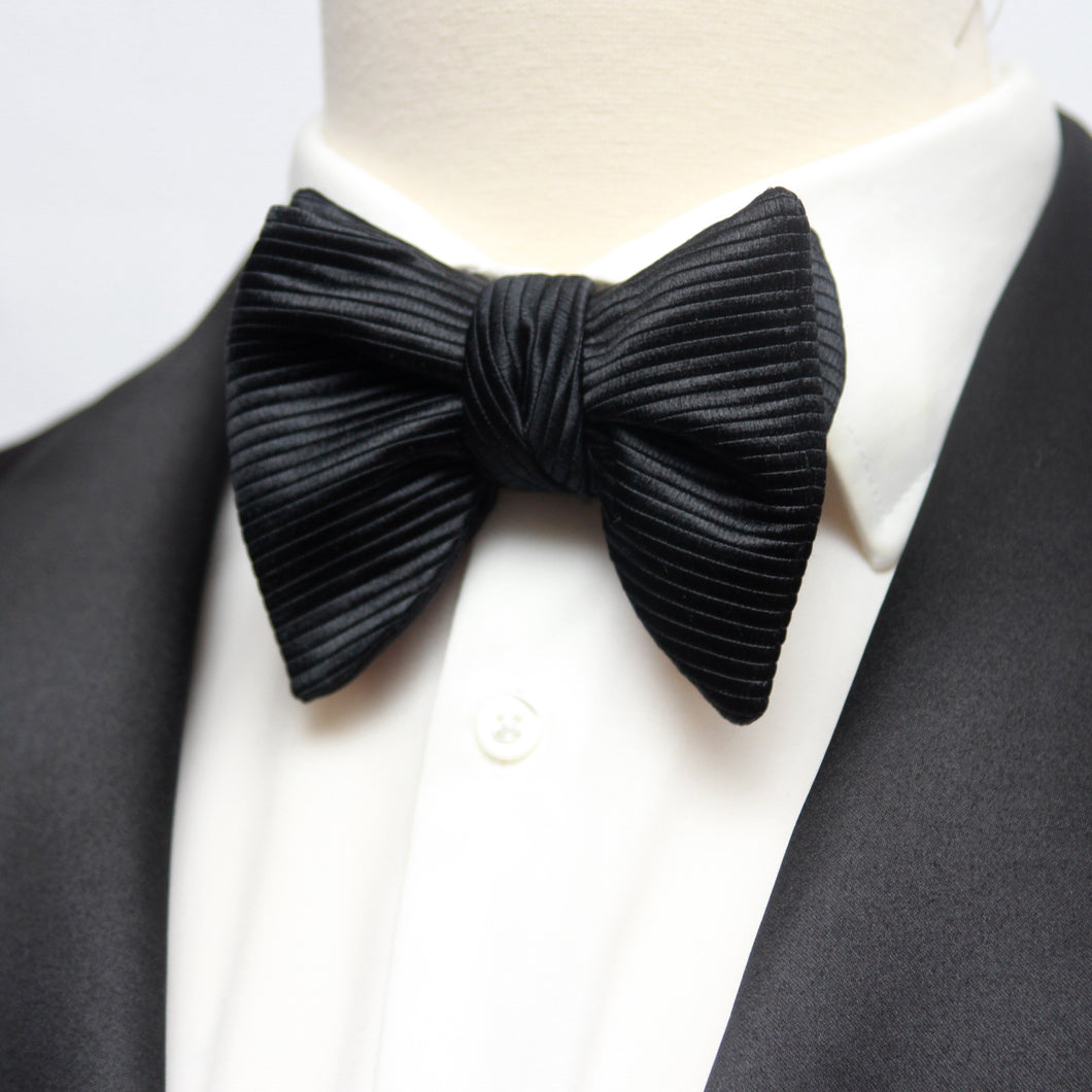 Butterfly Self-tied Black Silk Bow Tie