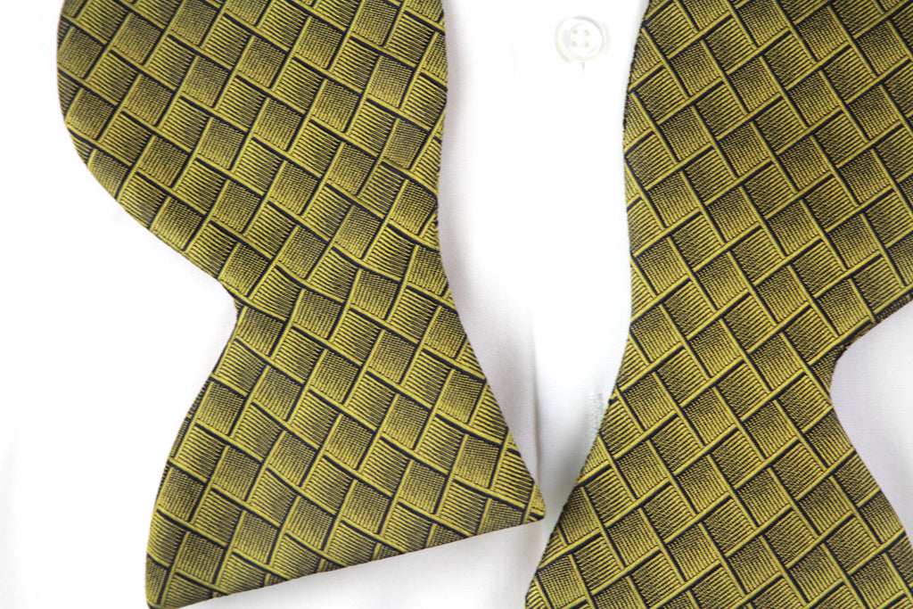 Big Butterfly Gold Bronze Ornament plaid Silk Bow Tie