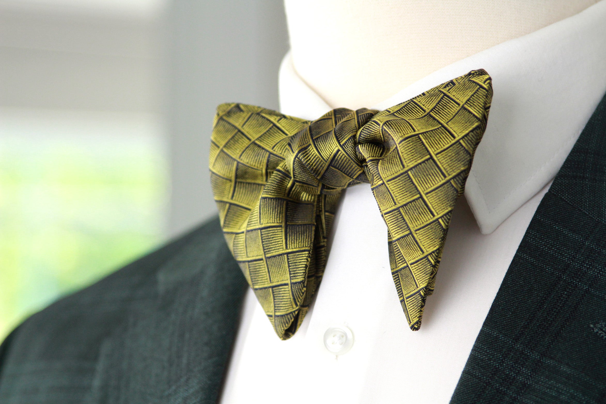 Big Butterfly Gold Bronze Ornament plaid Silk Bow Tie