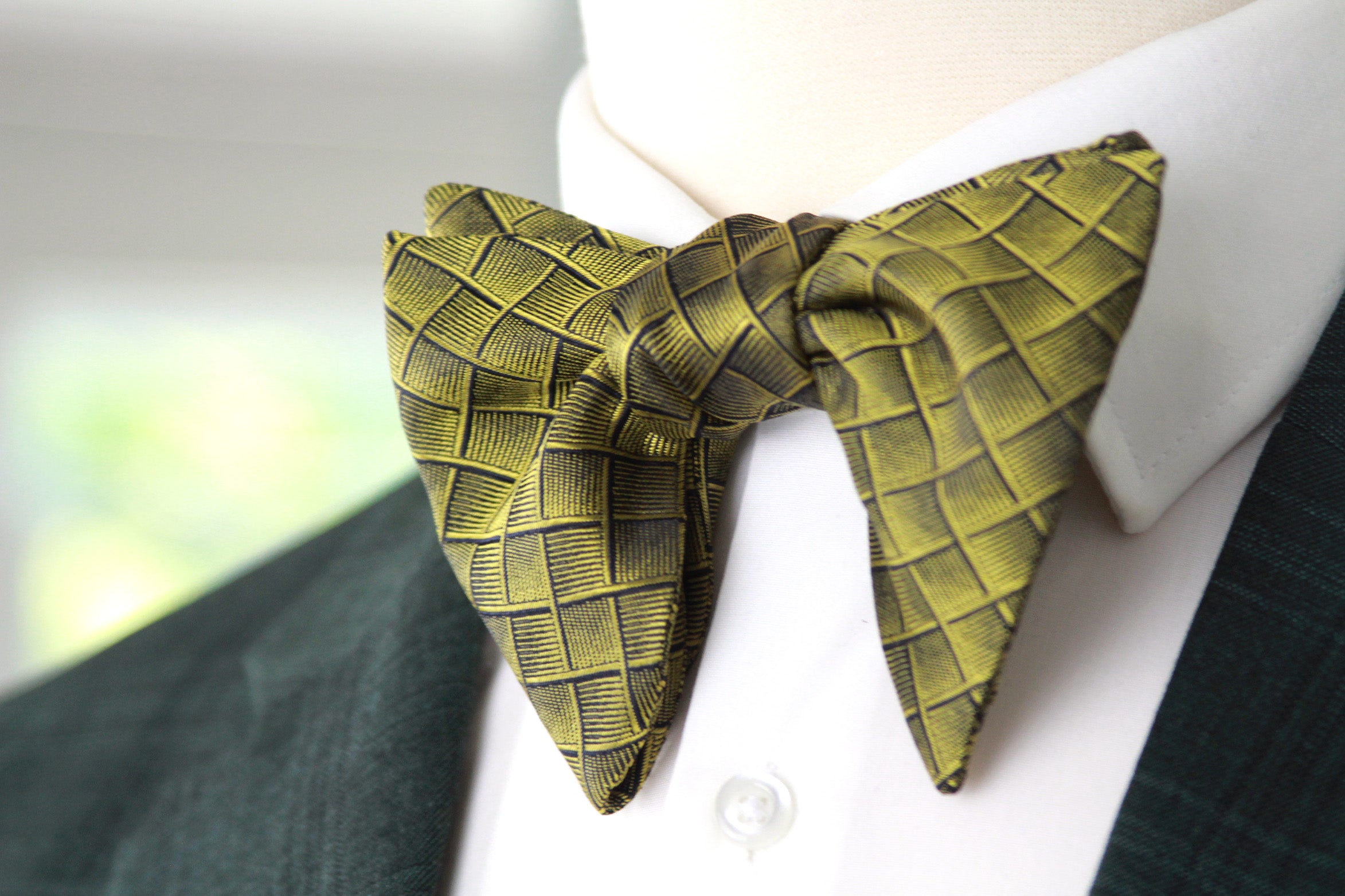 Big Butterfly Gold Bronze Ornament plaid Silk Bow Tie