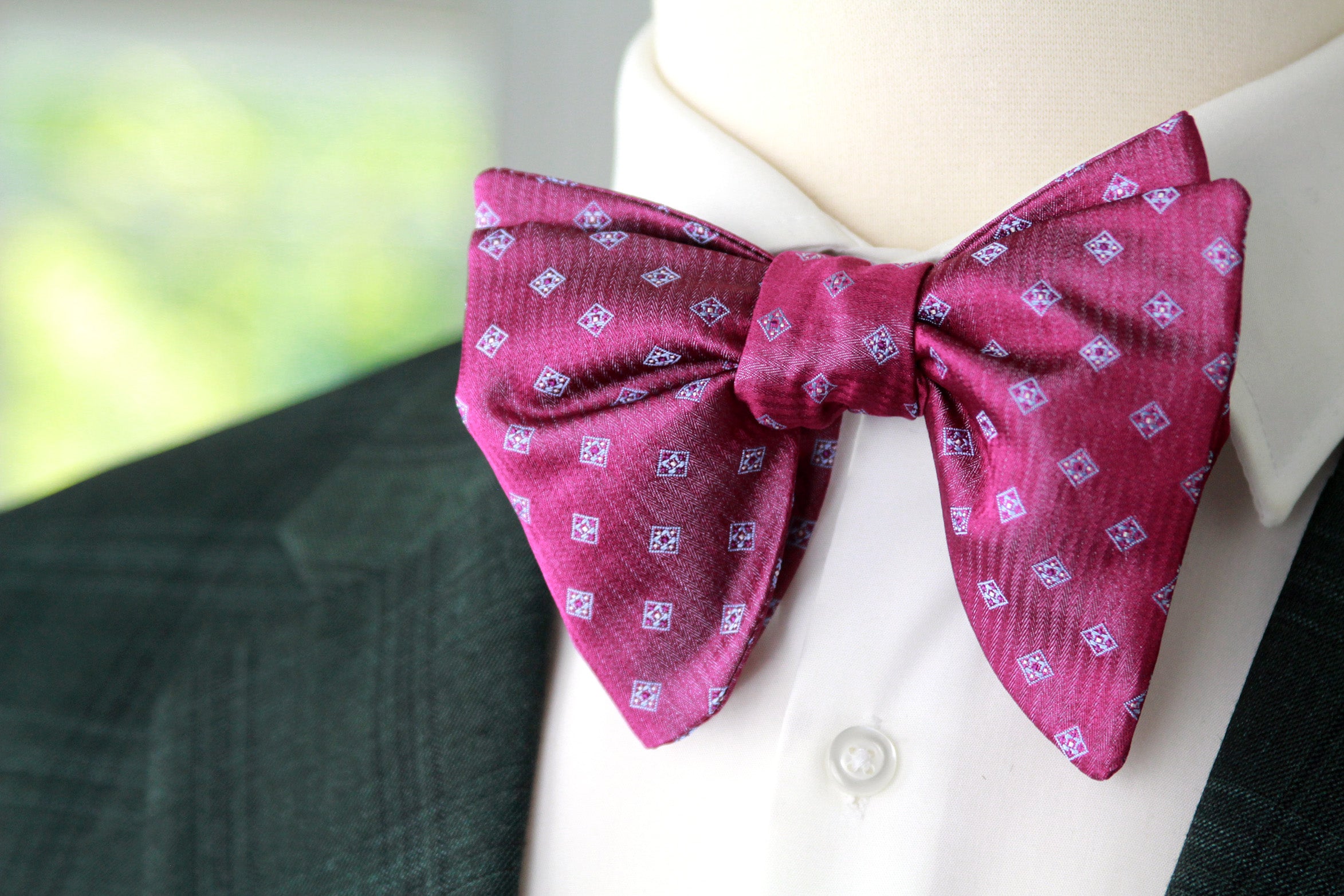 Big Butterfly Purple Ornament plaid Silk Bow Tie