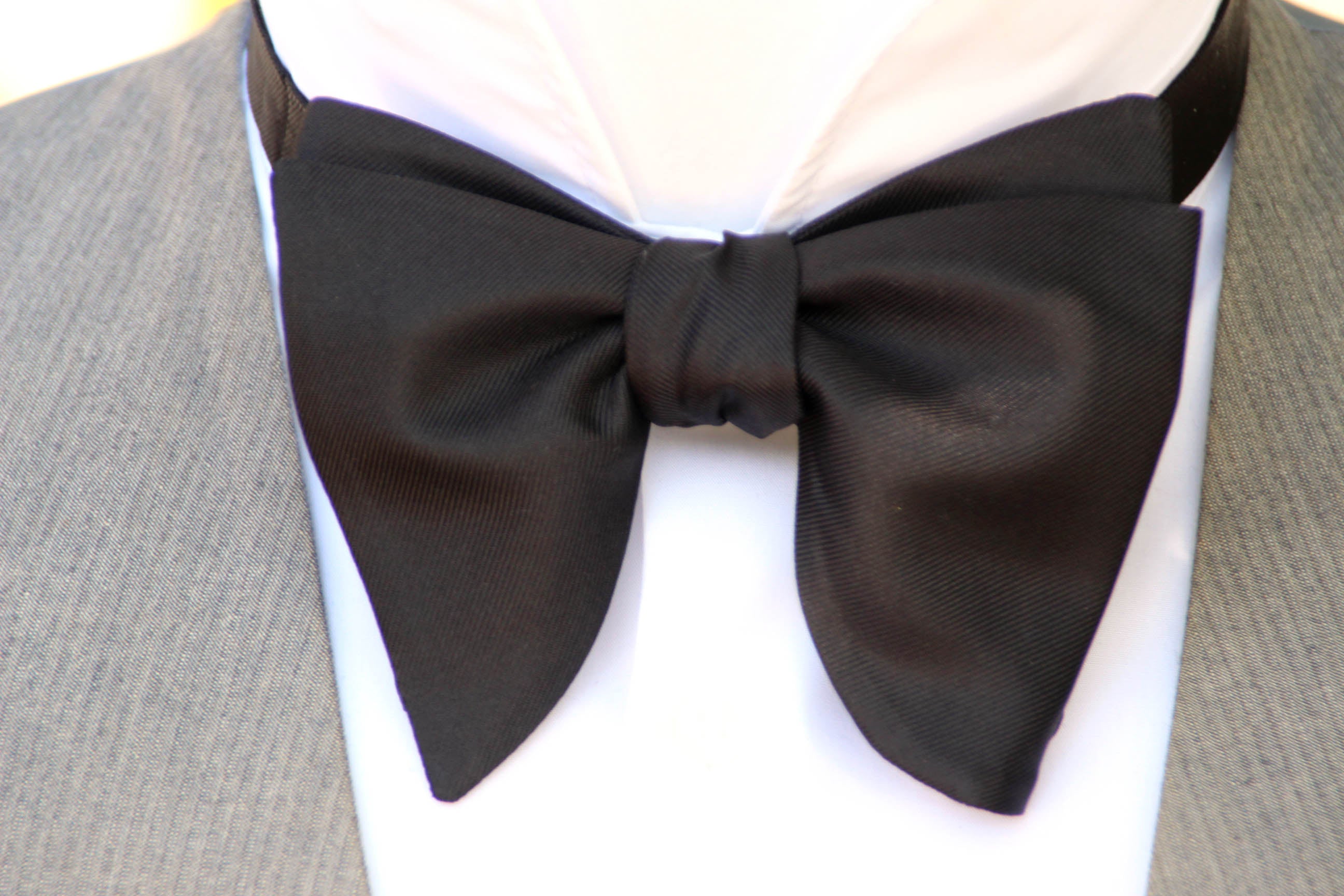 Men's Large Silk Bow Tie