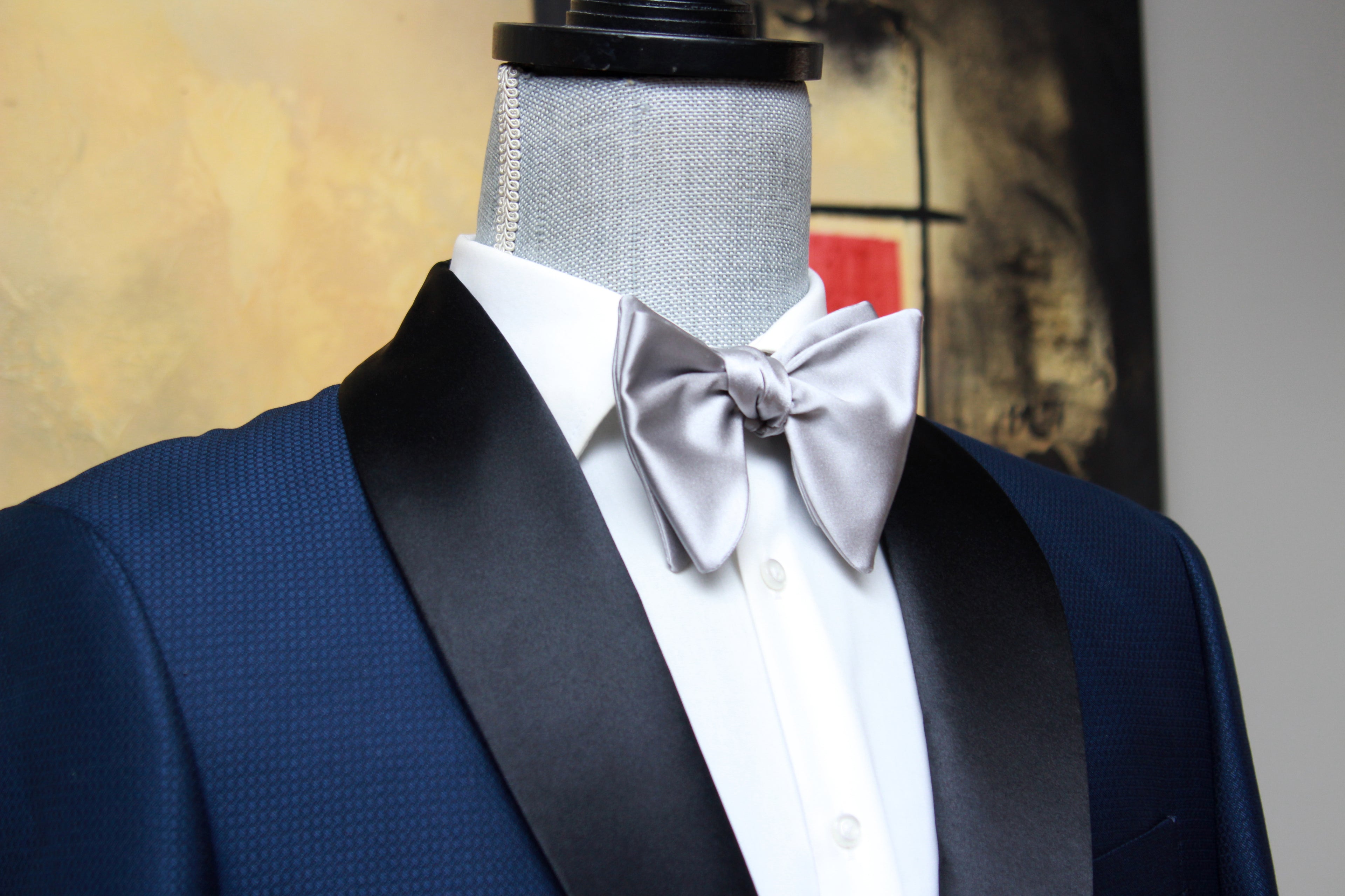 Big Butterfly Silver Silk Bow Tie