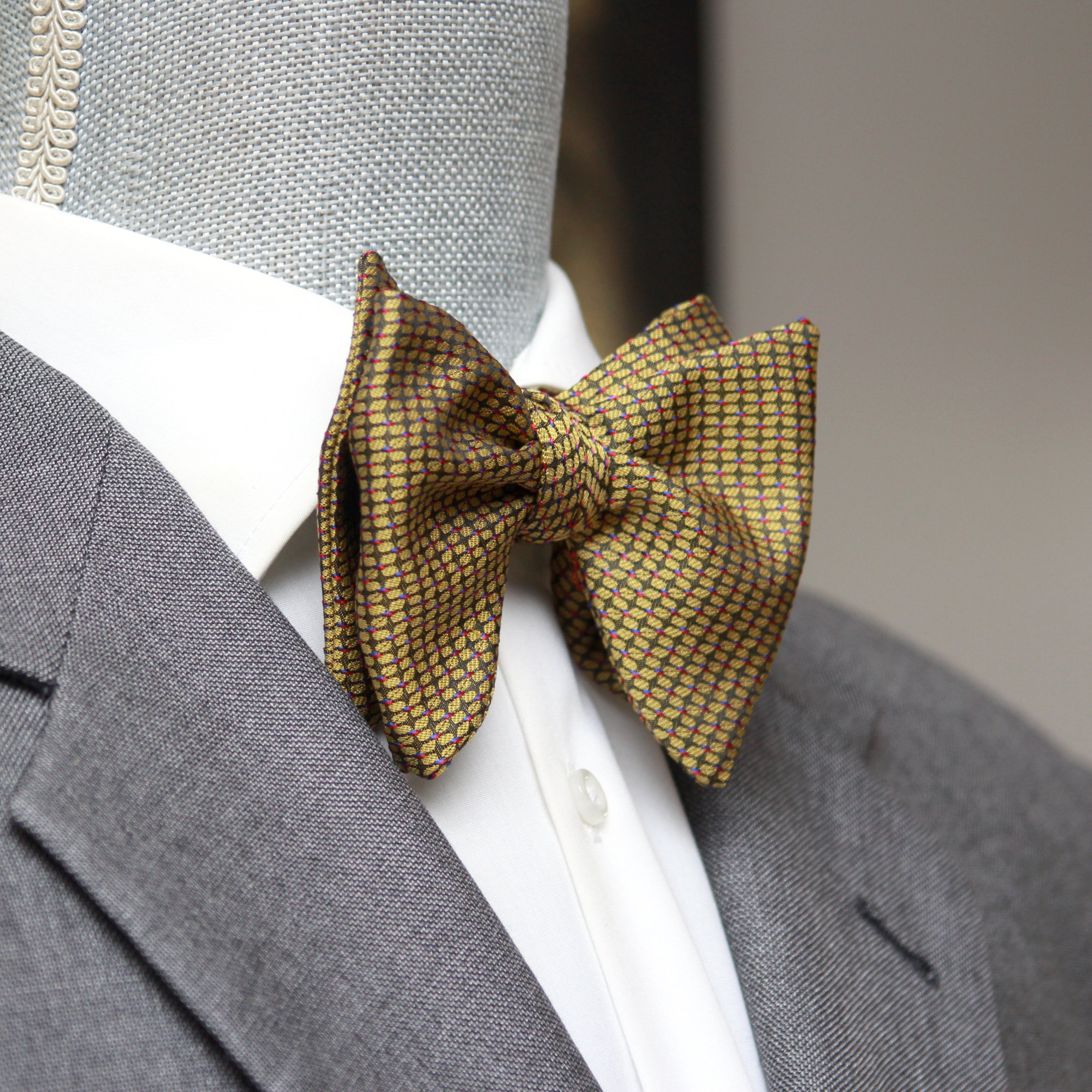Big Butterfly Bow tie in Mustard Ornament Silk