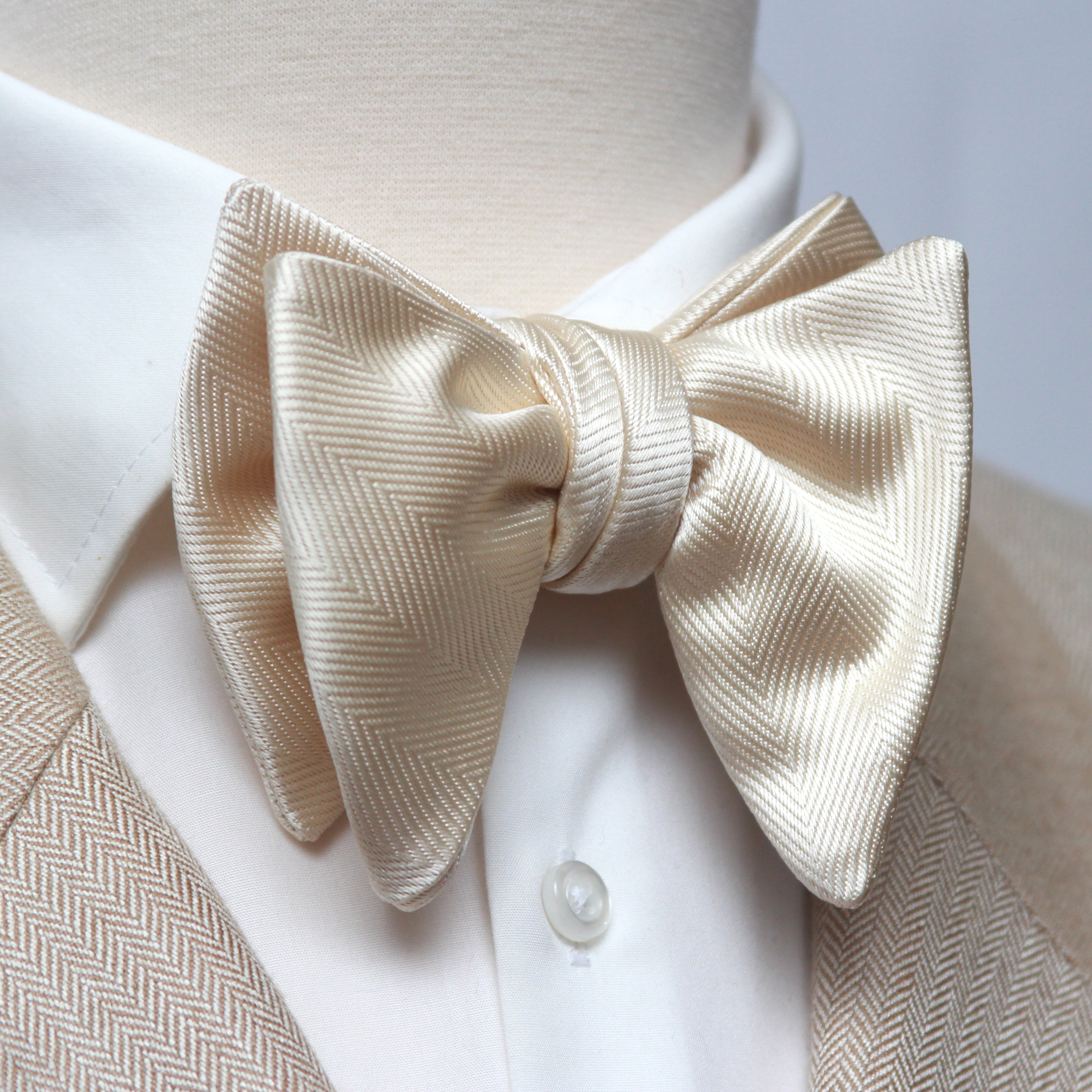 Men's Large Silk Bow Tie