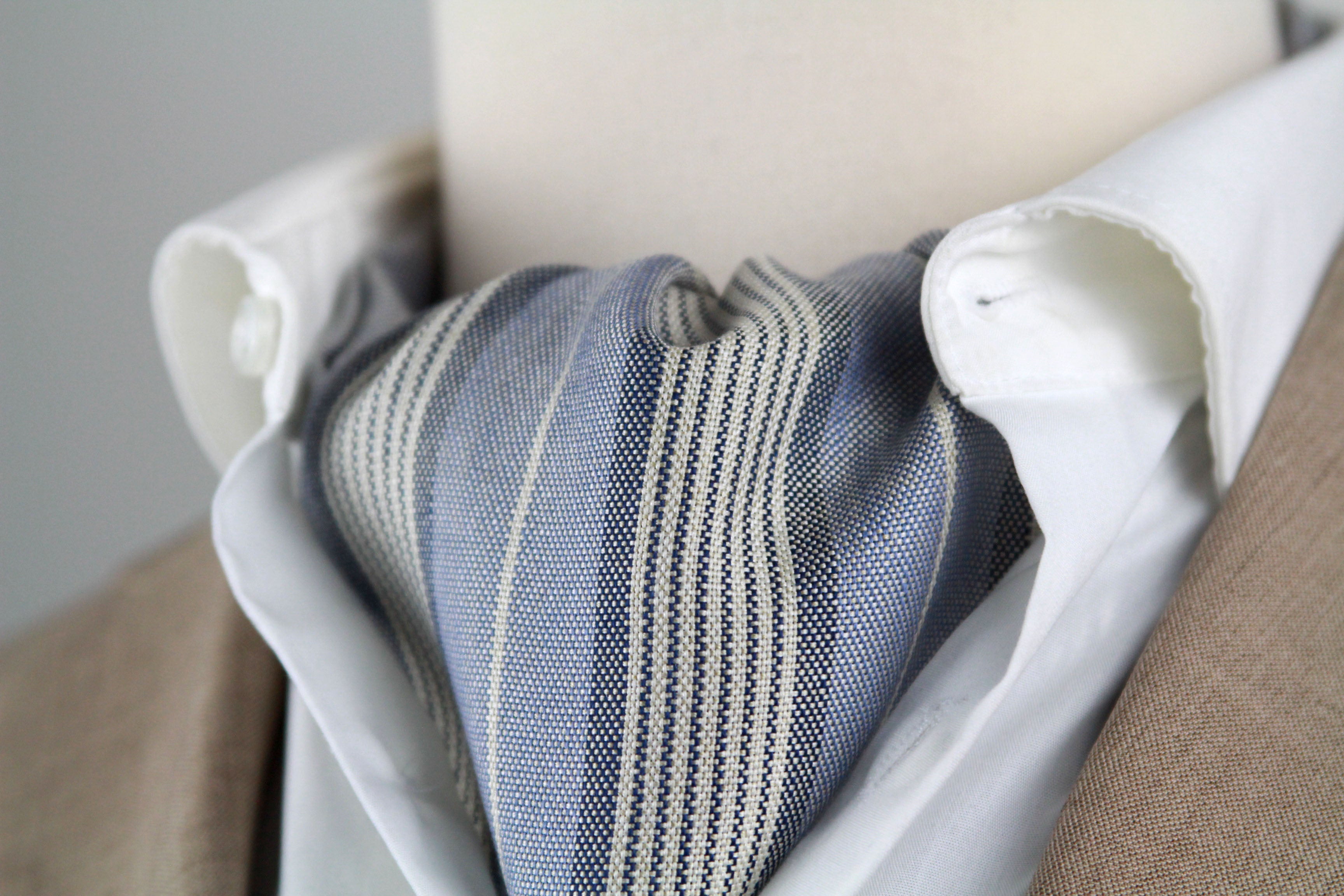 Men's Cravat Ascot Silk Blend Blue Striped