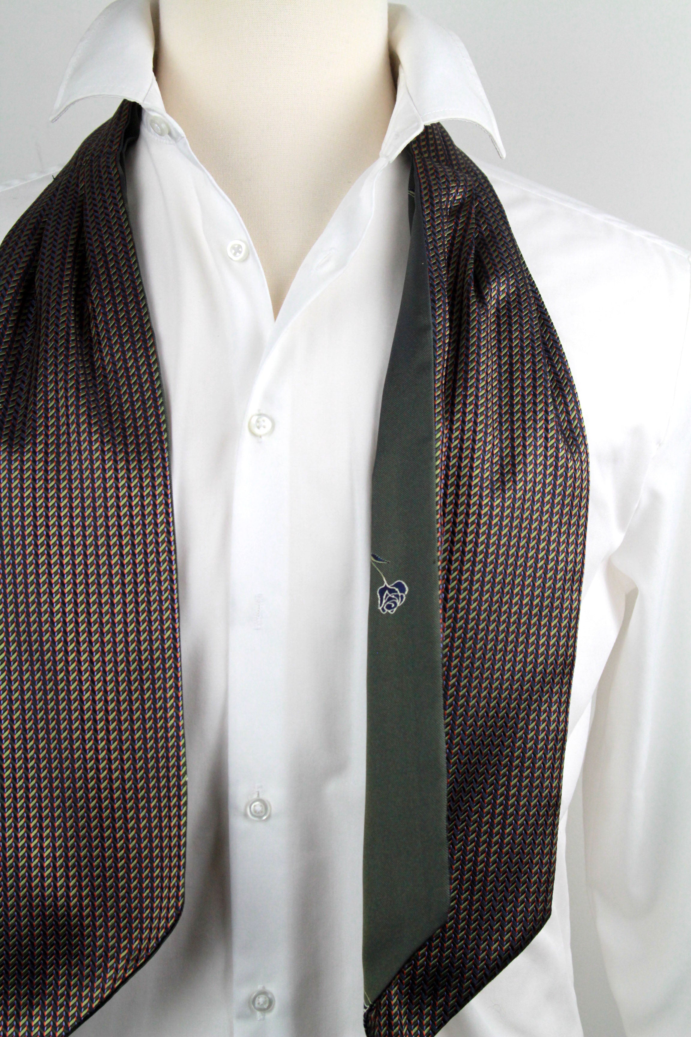 Silk Cravat Ascot Olive Green