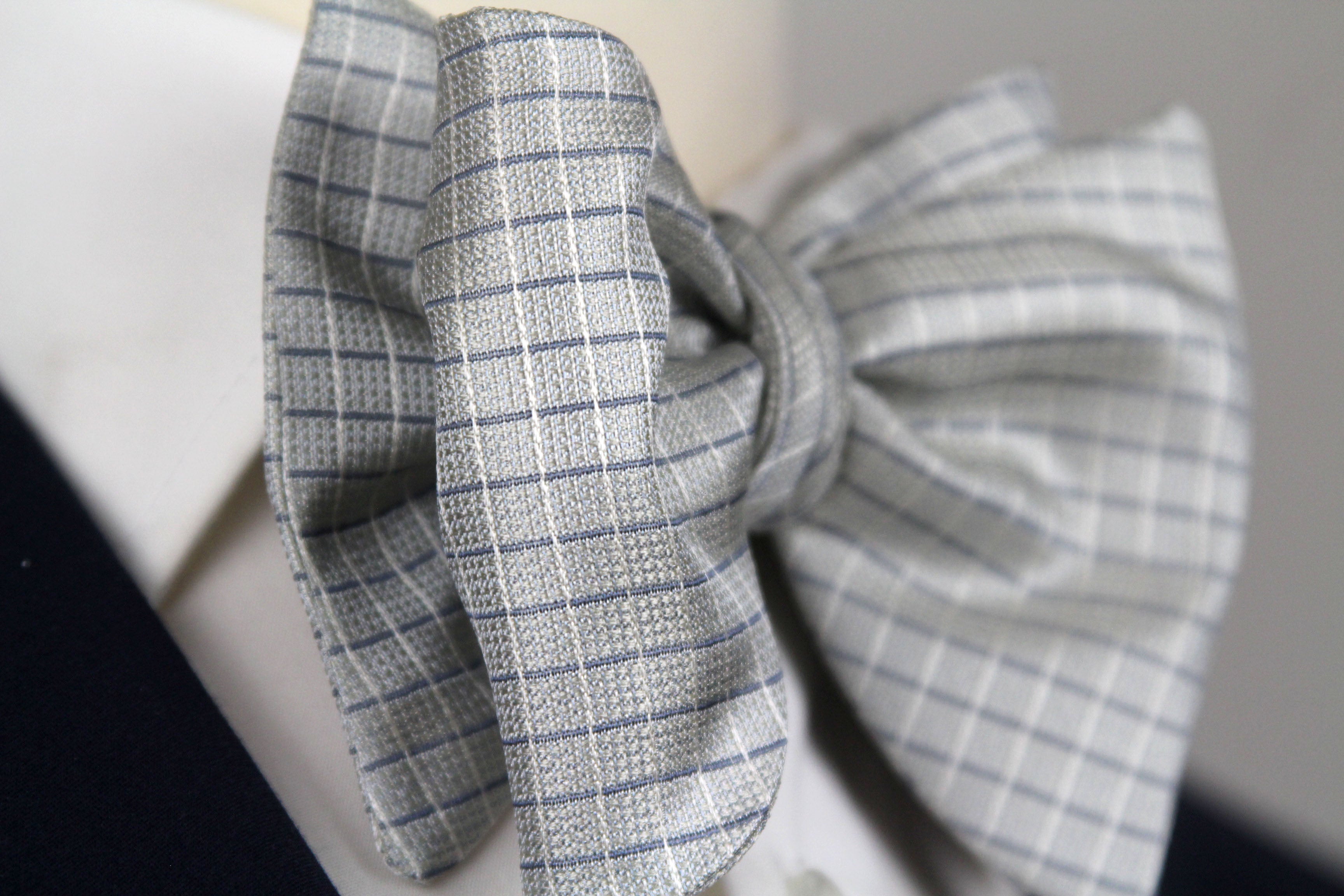 Blue Micro Plaid Silk Big Butterfly Bow tie