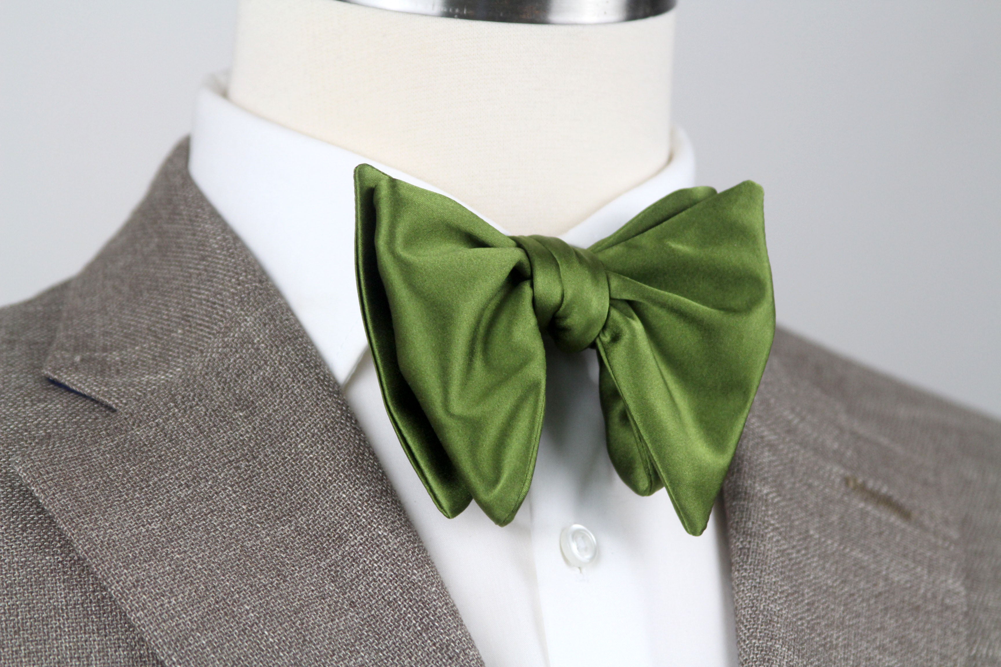 Men's Large Silk Bow Tie Pesto Green Charmeuse